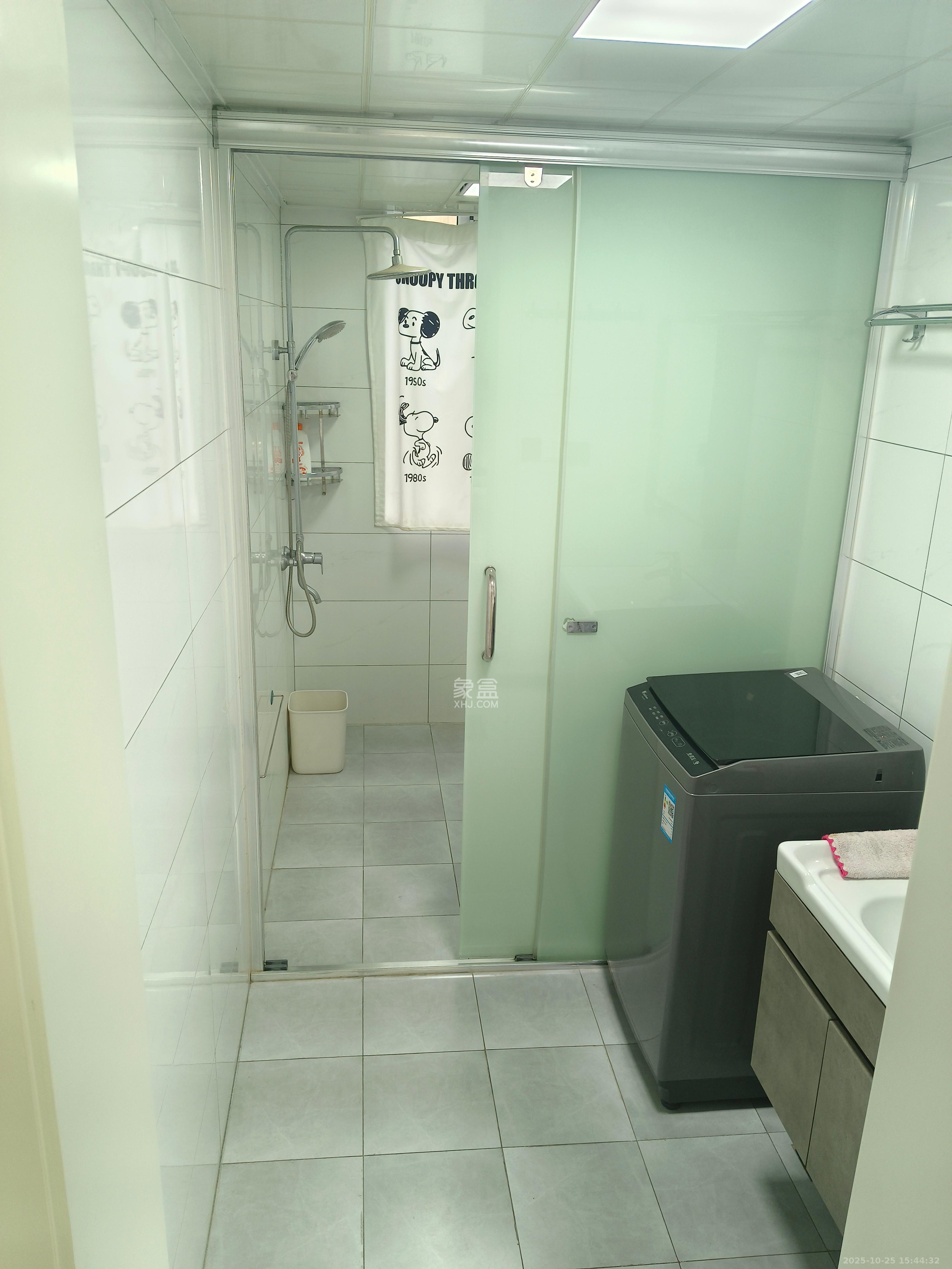 朝正美苑 3室2厅2卫 2600.0元/月 朝正美苑 3室2厅2卫 2600.0元/月室内图