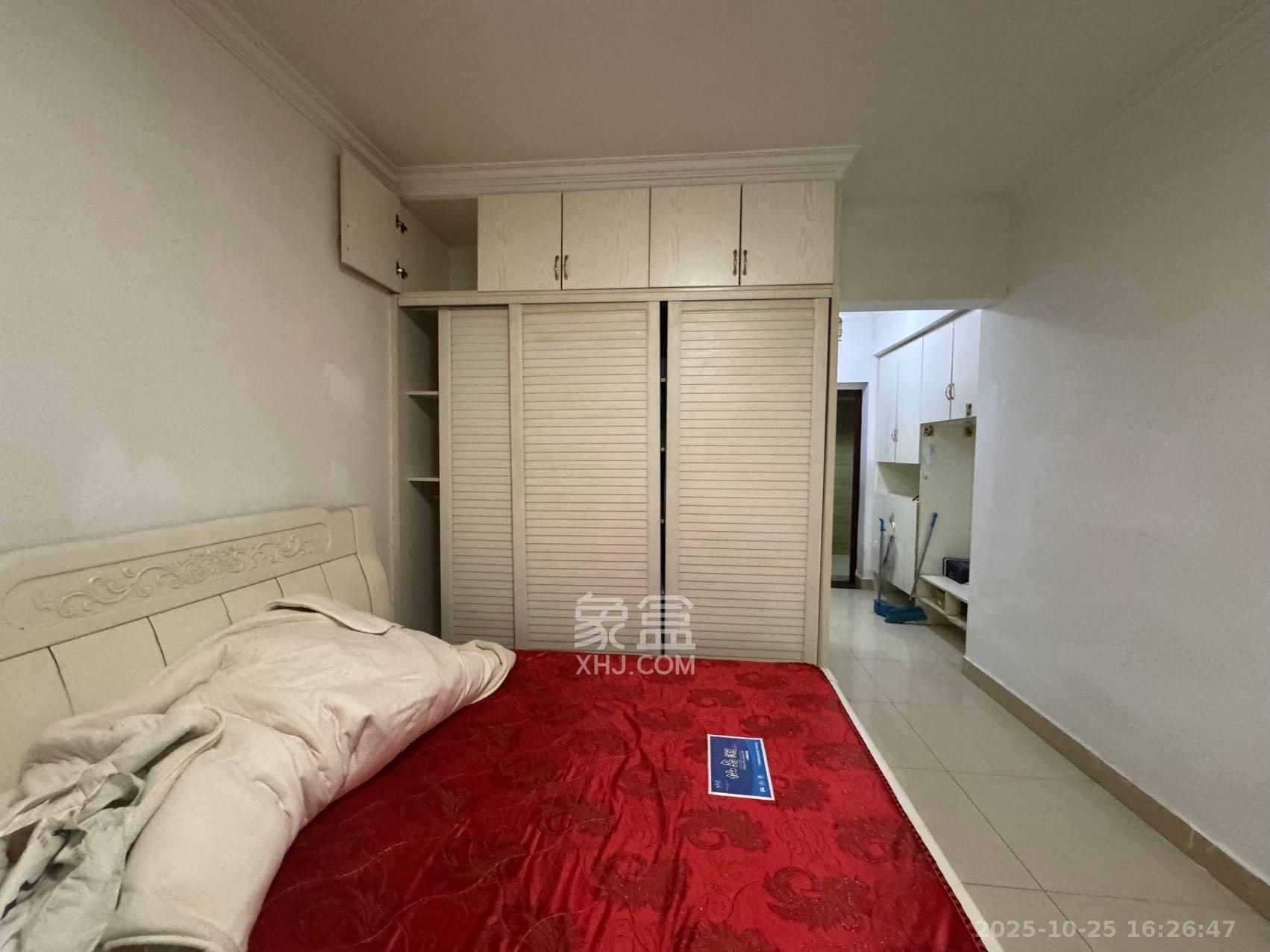 蓝湾国际广场  1室1厅1卫    1500.0元/月