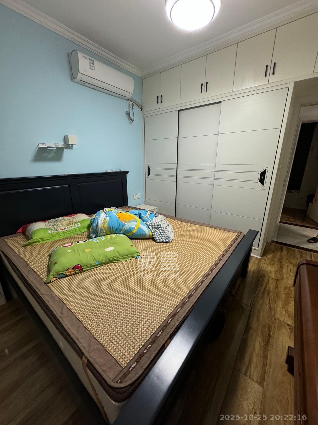 汇金城/嘉华城（二期、三期）  2室2厅1卫    2400.0元/月室内图