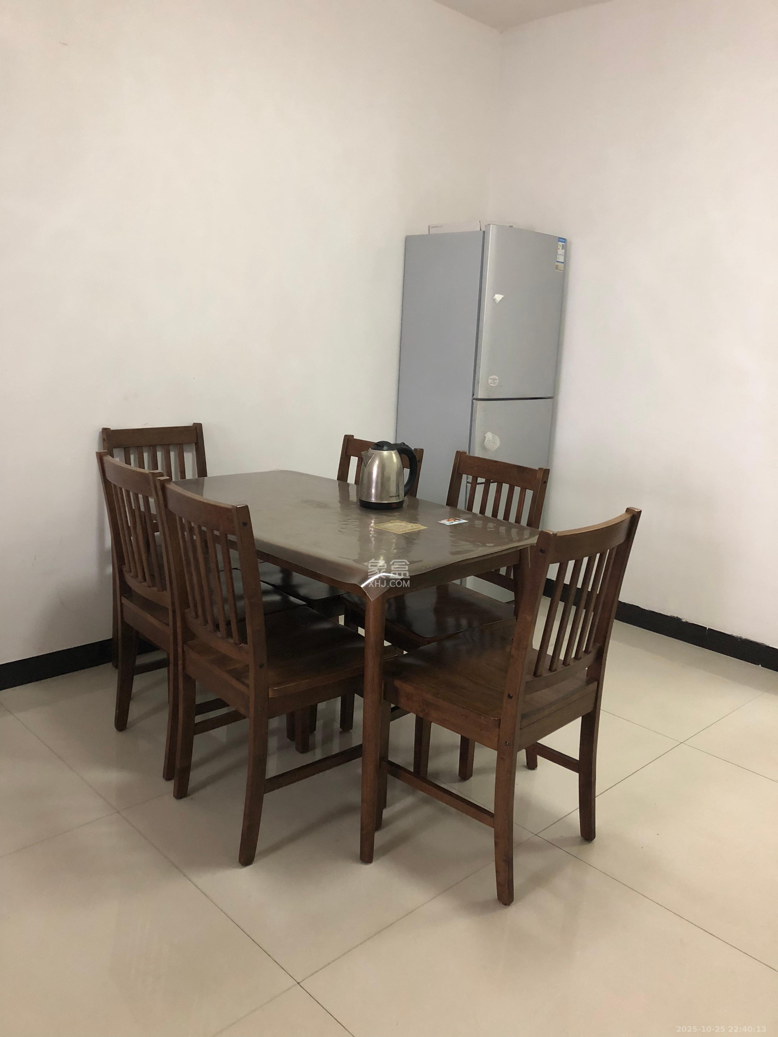 深业睿城  2室2厅1卫    1800.0元/月 深业睿城  2室2厅1卫    1800.0元/月室内图