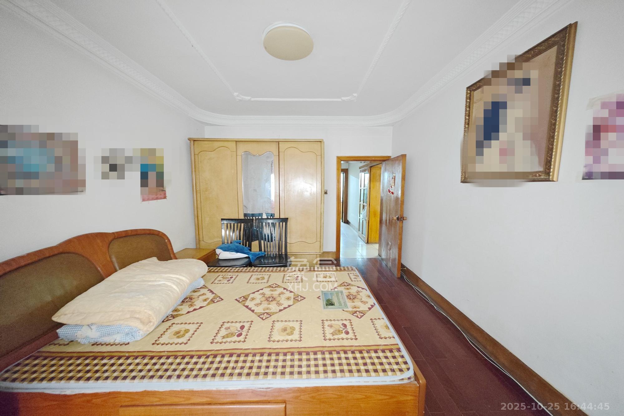 桂花路铁建宿舍  2室2厅1卫    39.0万卧室