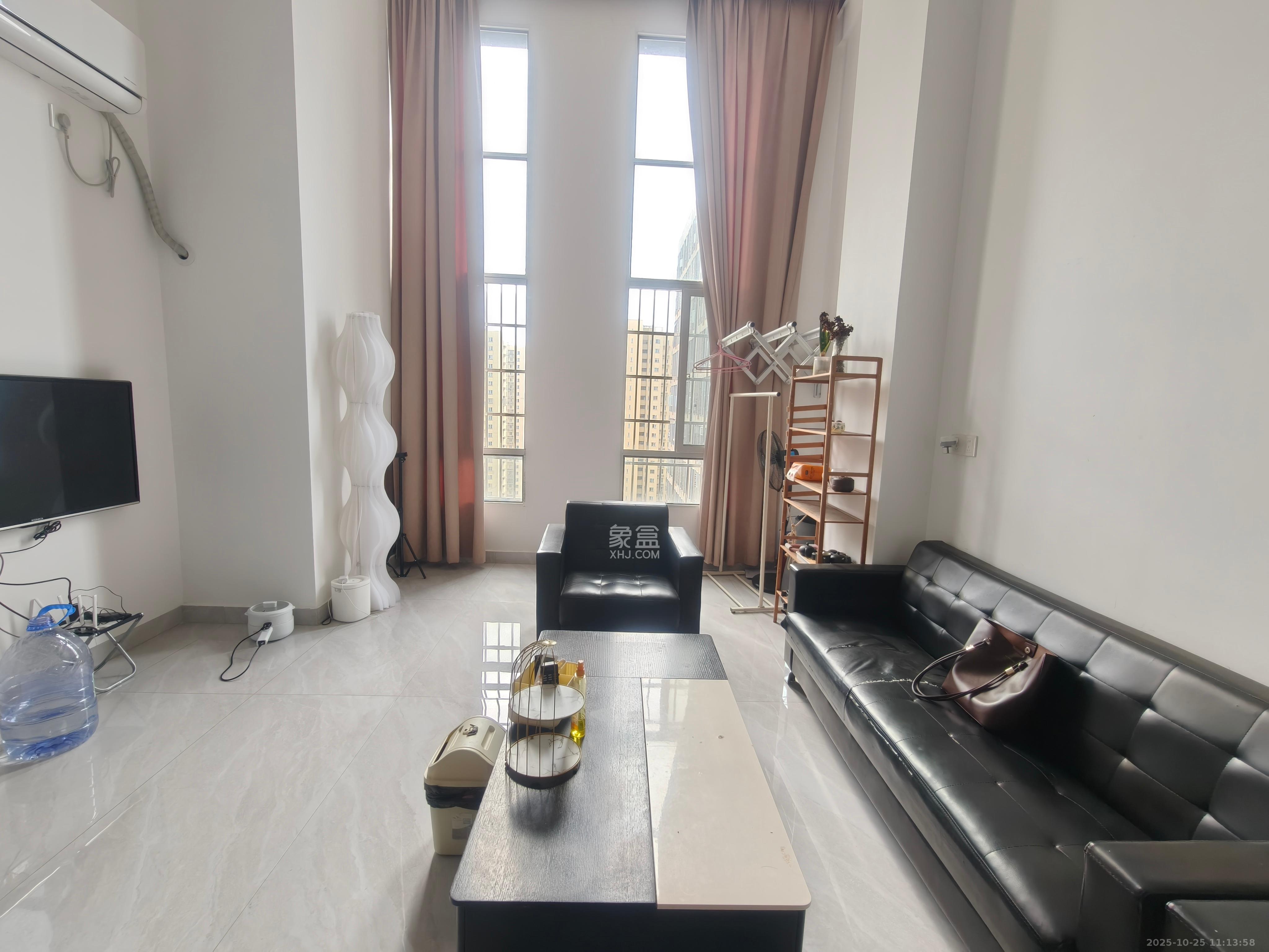 MOMA当代广场 1室1厅1卫 1500.0元/月 MOMA当代广场 1室1厅1卫 1500.0元/月室内图