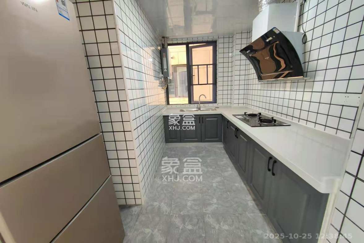 五江书香苑  3室2厅2卫    3300.0元/月 五江书香苑  3室2厅2卫    3300.0元/月室内图