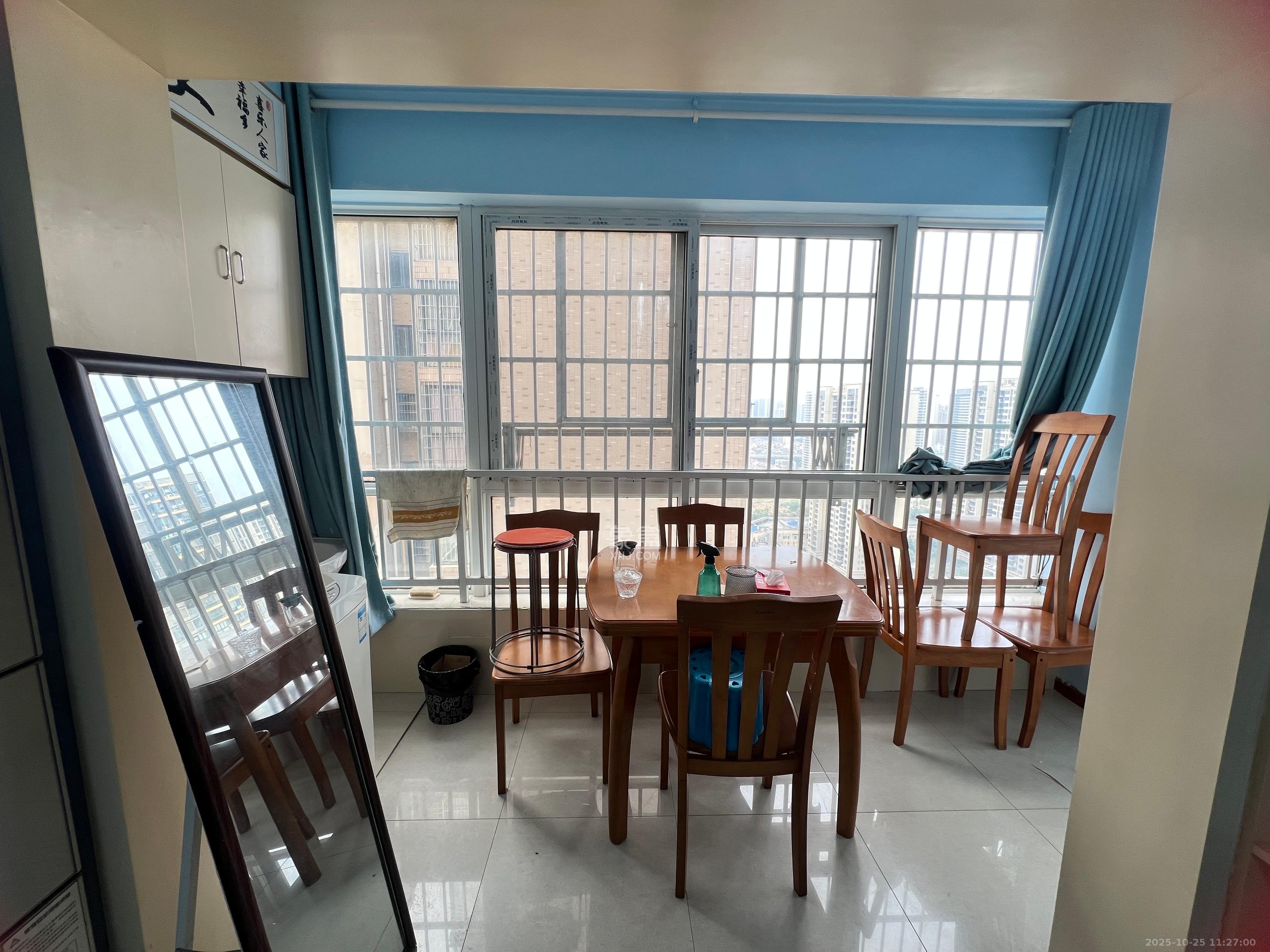 先锋东外滩  2室1厅1卫    1800.0元/月 先锋东外滩  2室1厅1卫    1800.0元/月室内图