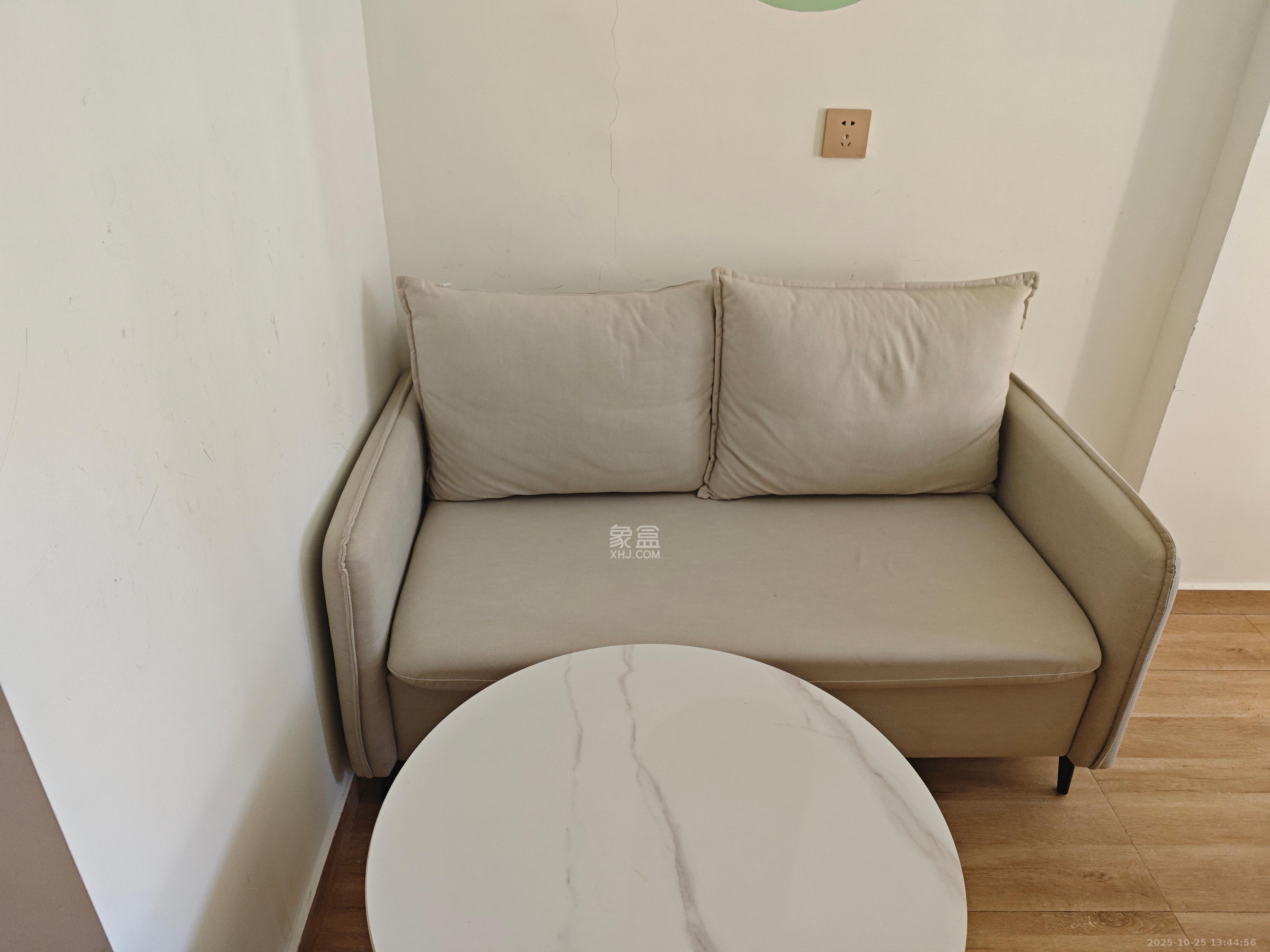 阳光城檀悦  1室1厅1卫    2000.0元/月室内图