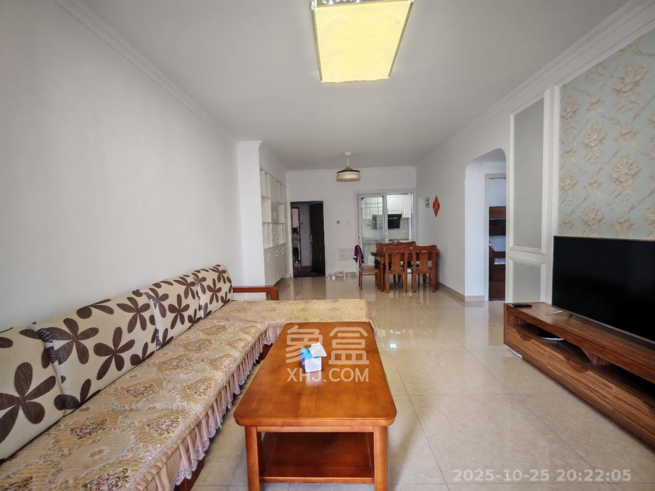 富兴嘉城(富兴汇中央)  2室2厅1卫    2400.0元/月 富兴嘉城(富兴汇中央)  2室2厅1卫    2400.0元/月