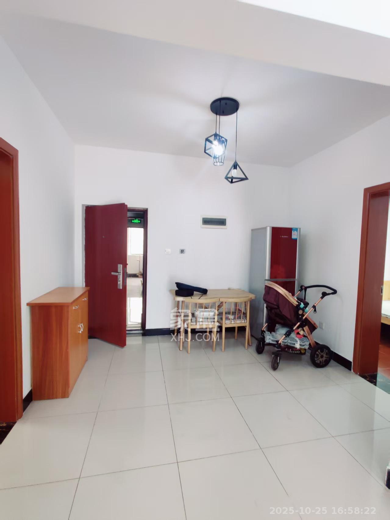 富基世纪公园  3室2厅1卫    1600.0元/月 富基世纪公园  3室2厅1卫    1600.0元/月室内图