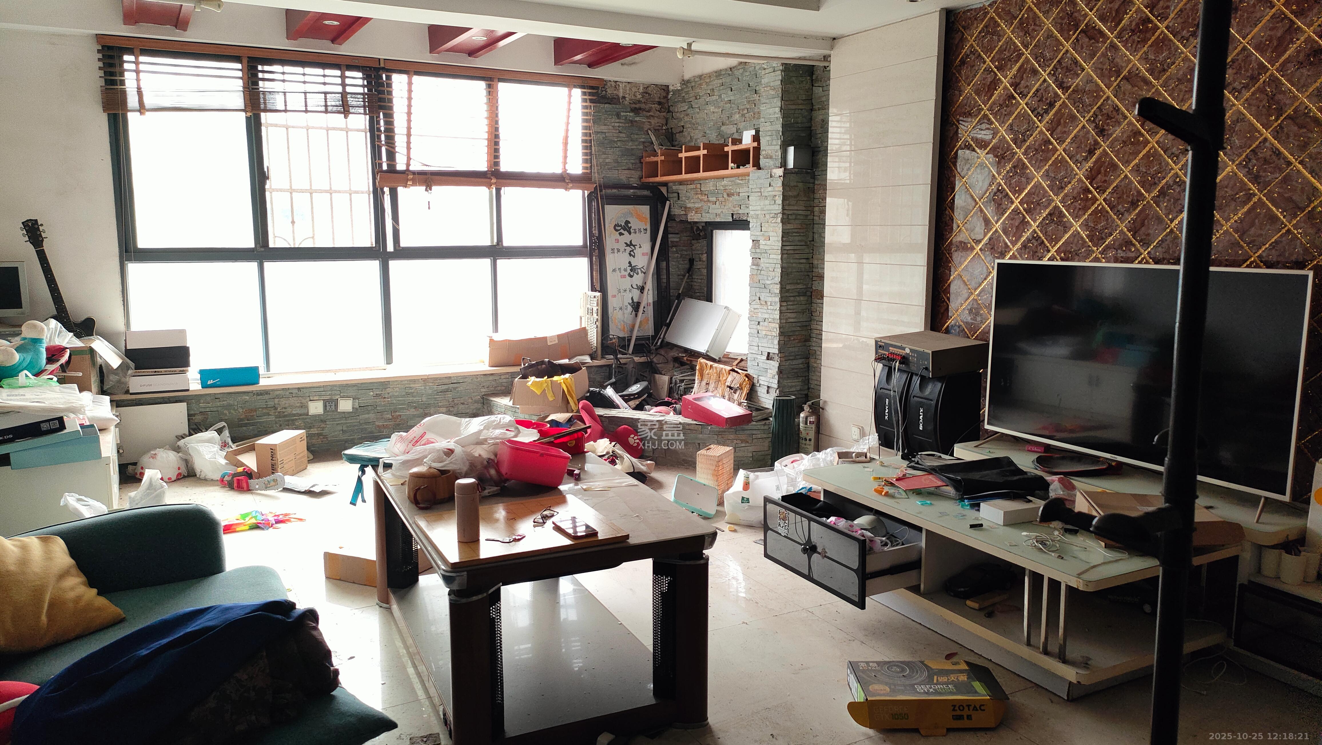 尚城 3室2厅1卫 2000.0元/月 尚城 3室2厅1卫 2000.0元/月室内图