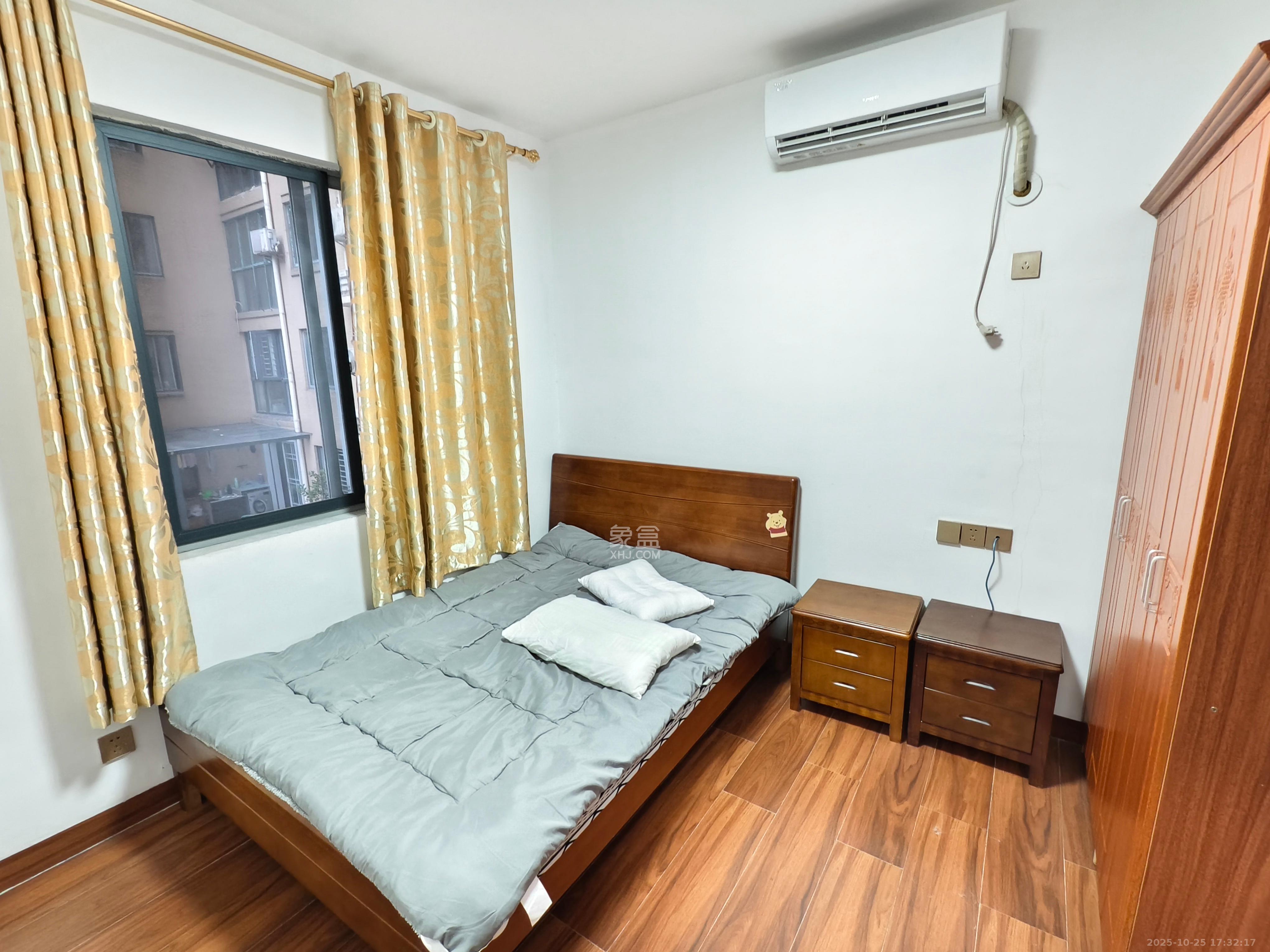 荣升家园(湘江熙岸)  3室2厅1卫    2300.0元/月 荣升家园(湘江熙岸)  3室2厅1卫    2300.0元/月室内图