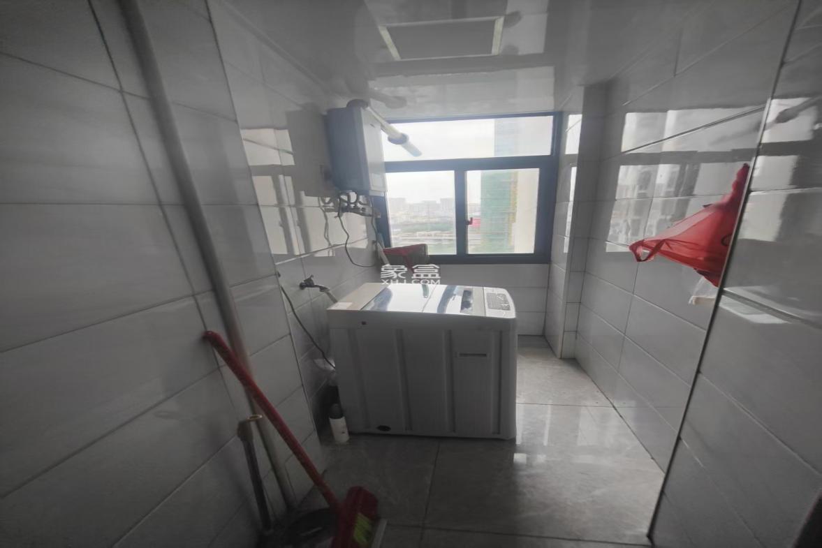 汇宇金城 2室2厅1卫 2100.0元/月 汇宇金城 2室2厅1卫 2100.0元/月室内图