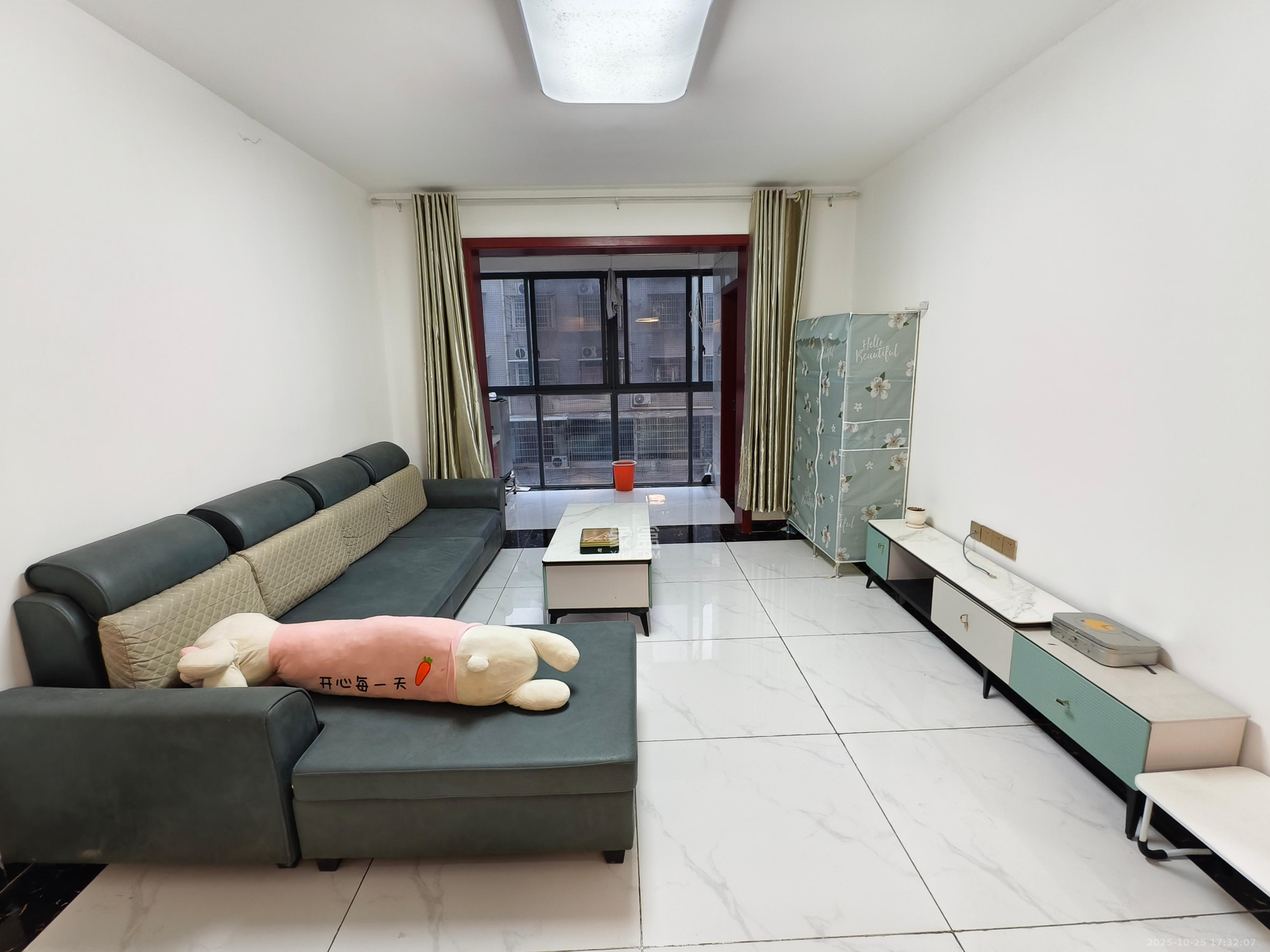 荣升家园(湘江熙岸)  3室2厅1卫    2300.0元/月 荣升家园(湘江熙岸)  3室2厅1卫    2300.0元/月室内图