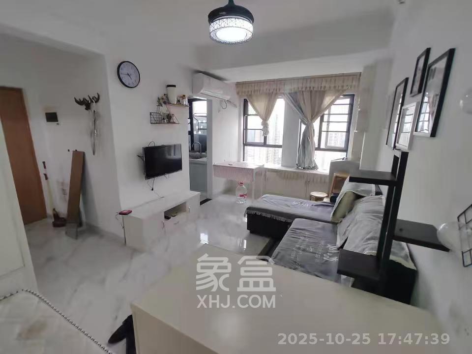 天鸿天府（天鸿中央大院）  1室1厅1卫    1900.0元/月室内图