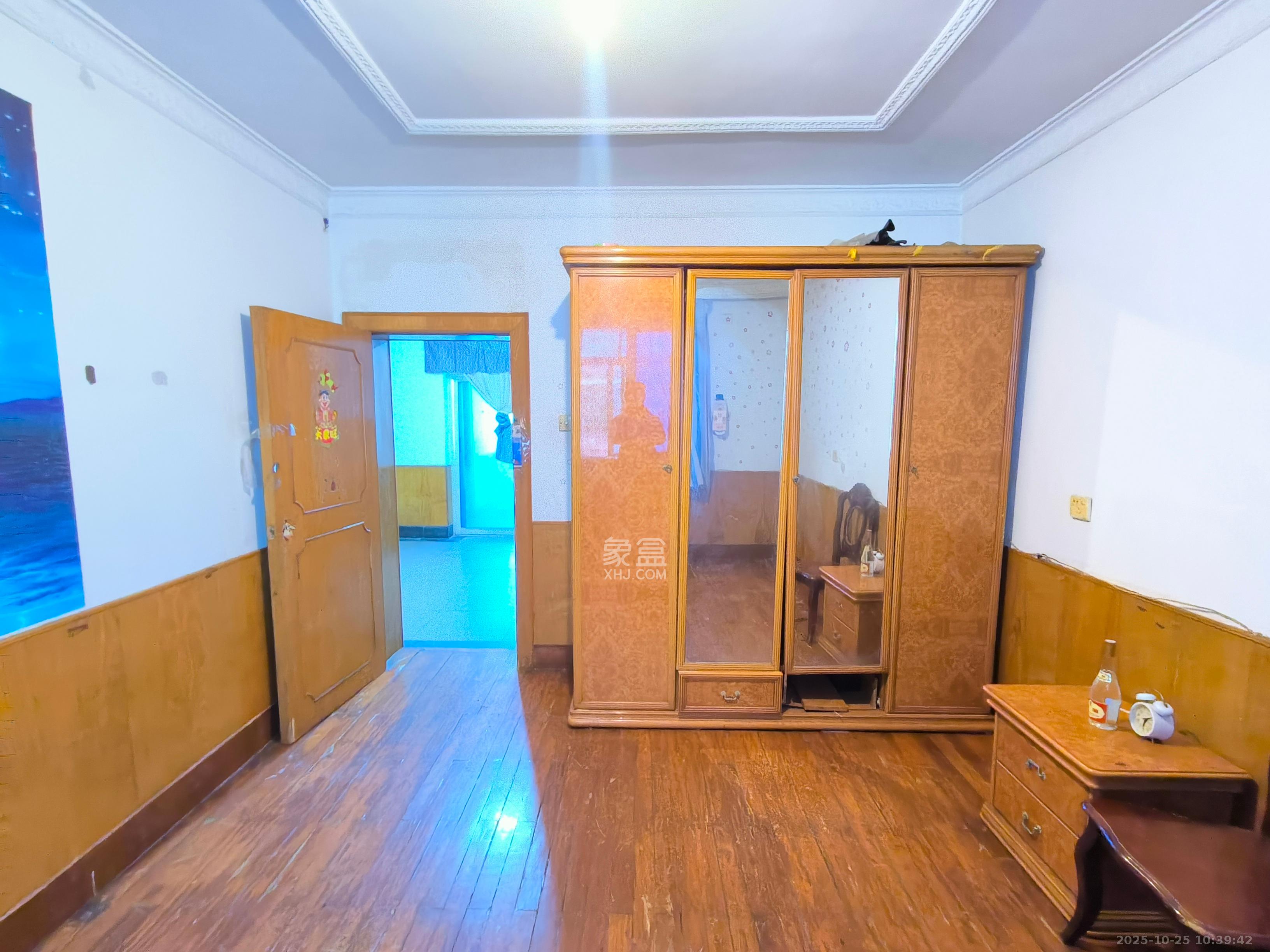 韭菜园  2室2厅1卫    1400.0元/月室内图