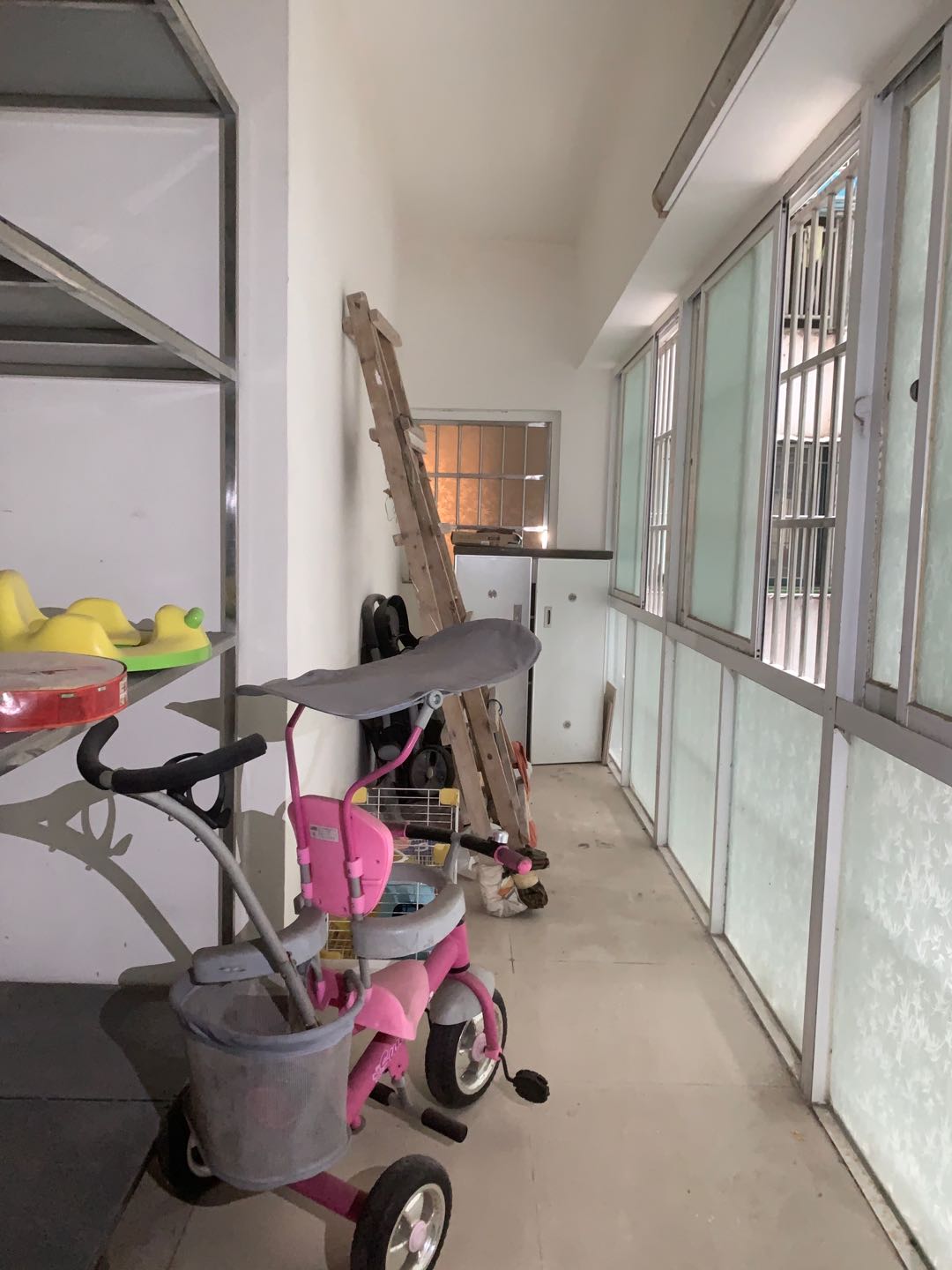 申鑫国际广场 2室1厅1卫 2500.0元/月 申鑫国际广场 2室1厅1卫 2500.0元/月室内图