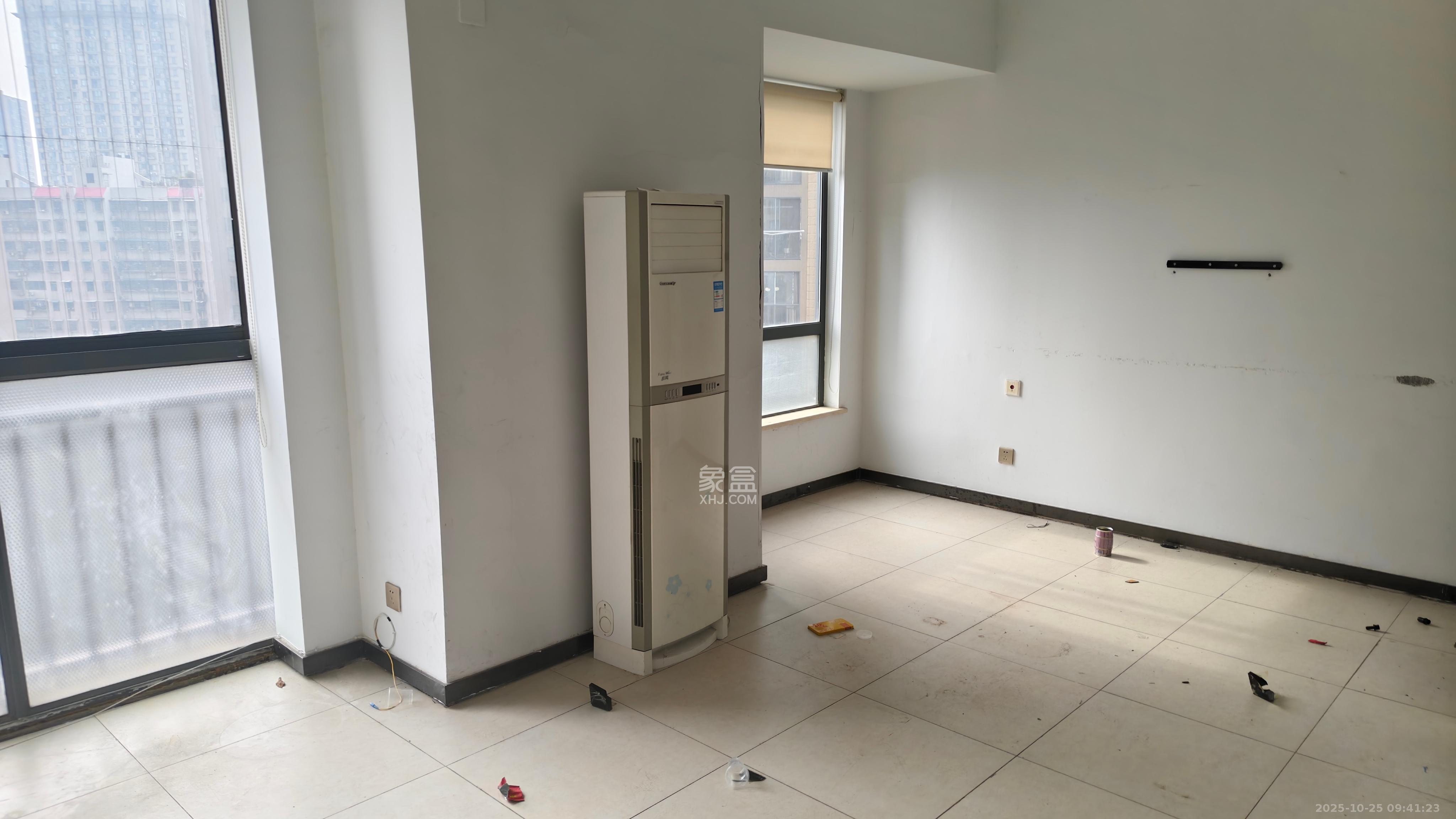 万博汇  2室1厅1卫    2000.0元/月室内图