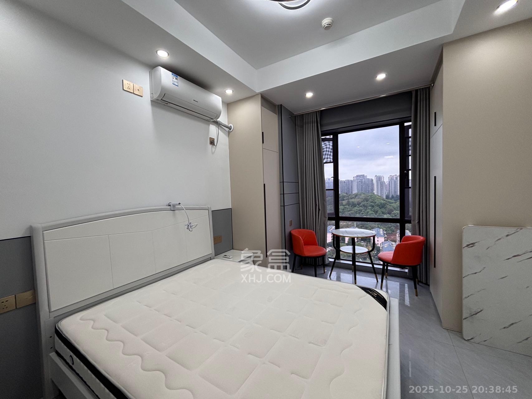 鄱阳汇金中心  1室0厅0卫    1100.0元/月室内图