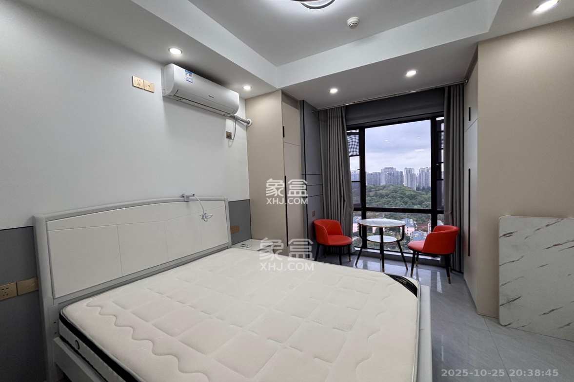 鄱阳汇金中心 1室0厅0卫 1100.0元/月 鄱阳汇金中心 1室0厅0卫 1100.0元/月室内图