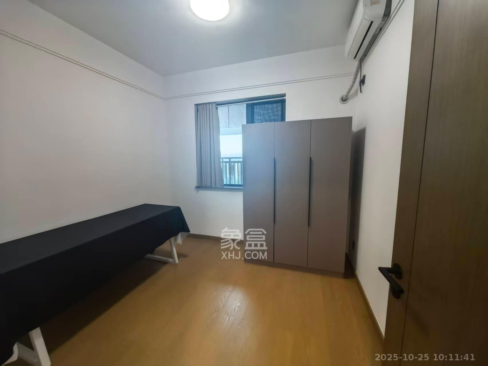 长房悦香山  3室2厅2卫    3200.0元/月室内图