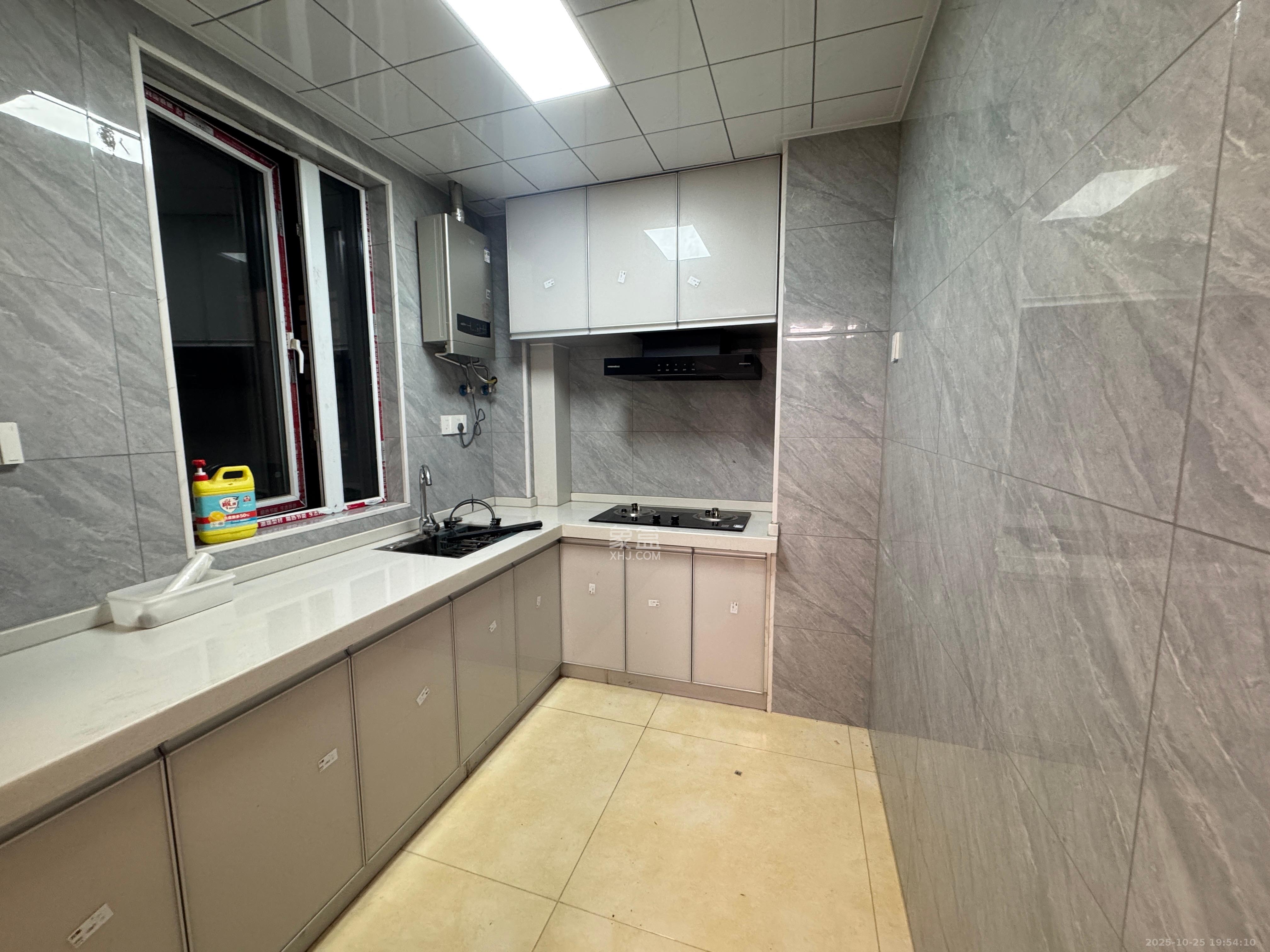 新宇东升家园 2室1厅1卫 1600.0元/月 新宇东升家园 2室1厅1卫 1600.0元/月室内图