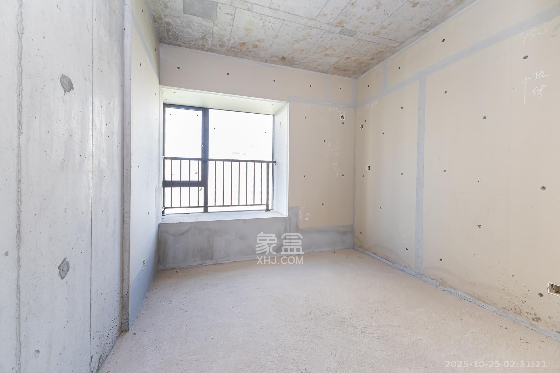 润和湘江天地C区  4室2厅2卫    160.0万卧室