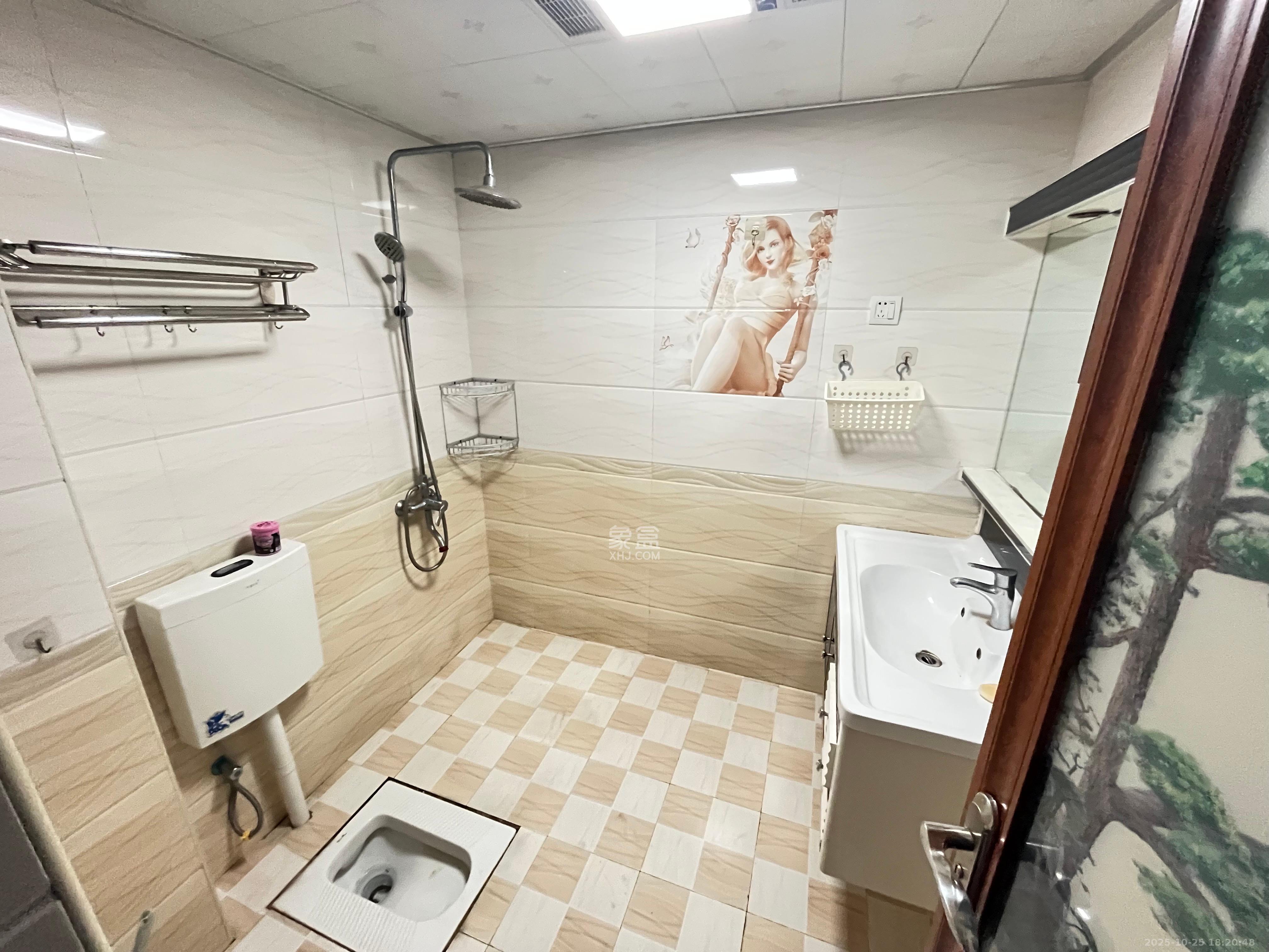 万科魅力之城  3室2厅1卫    1800.0元/月室内图