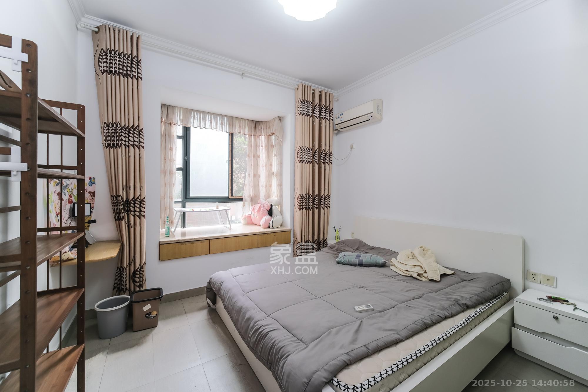 圆梦完美生活  3室2厅1卫    50.0万卧室