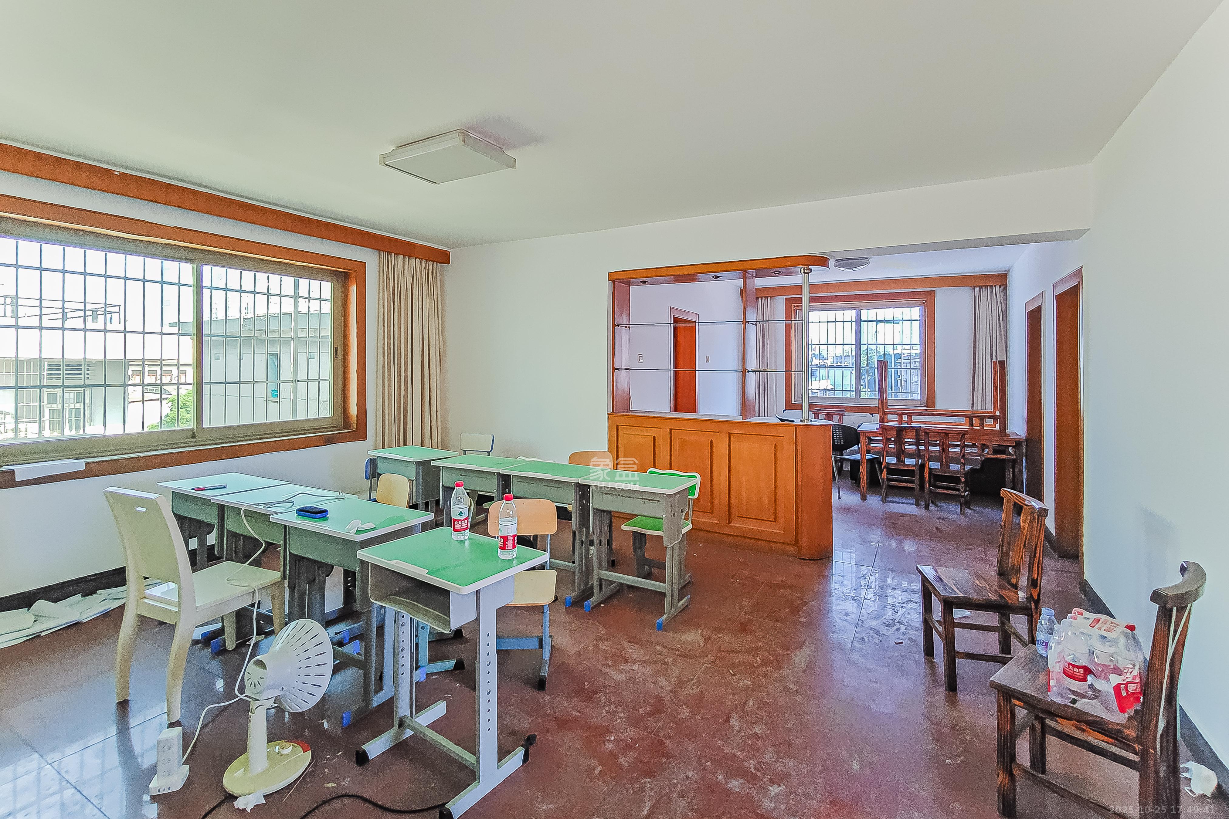 居仁里散盘  3室2厅1卫    55.0万