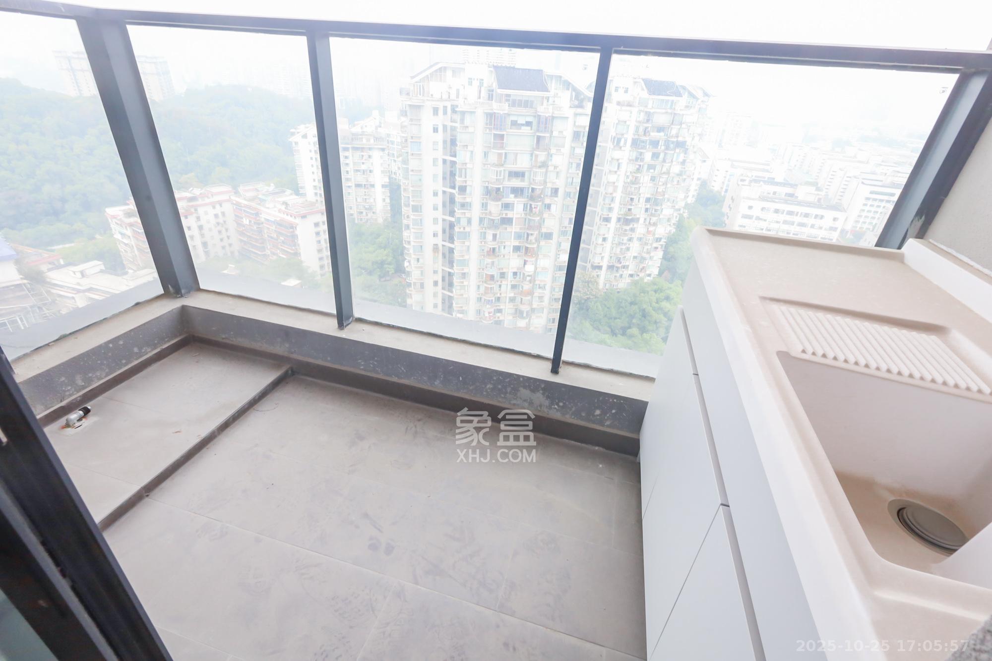 江山印  4室4厅3卫    558.0万 江山印  4室4厅3卫    558.0万阳台