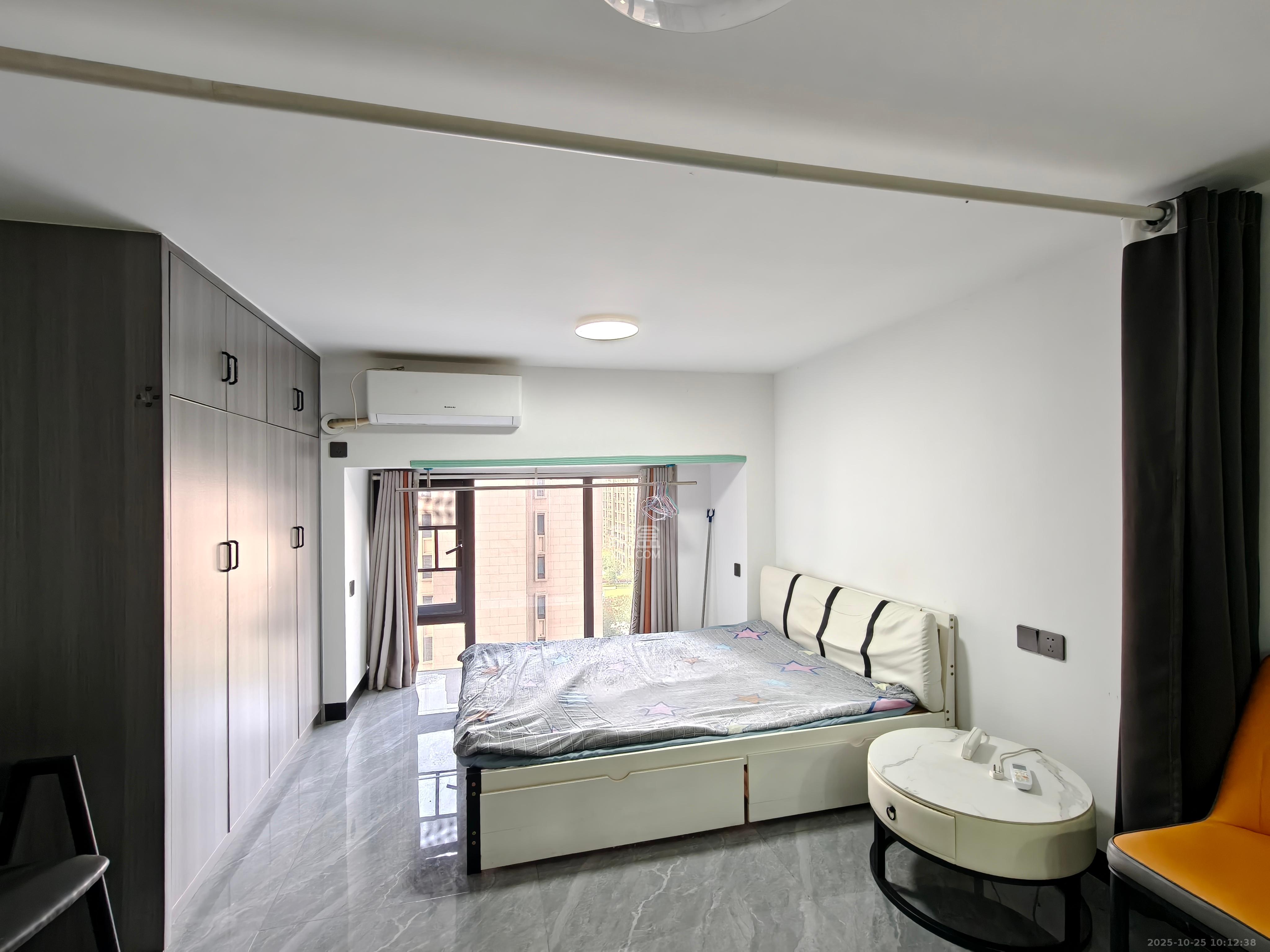 新城悦隽  1室1厅1卫    1200.0元/月 新城悦隽  1室1厅1卫    1200.0元/月室内图1