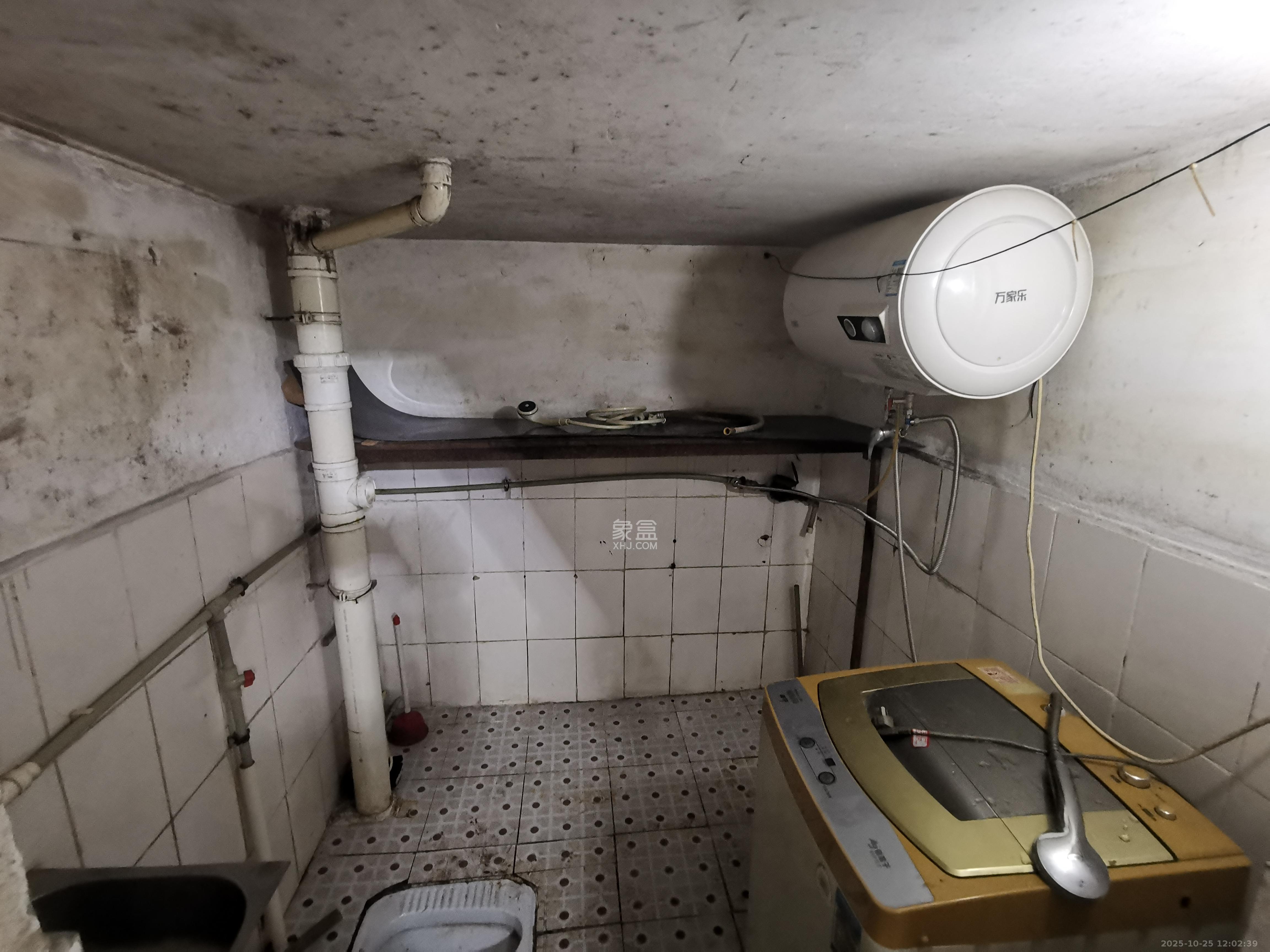 鄱阳小区  1室0厅0卫    450.0元/月 鄱阳小区  1室0厅0卫    450.0元/月室内图