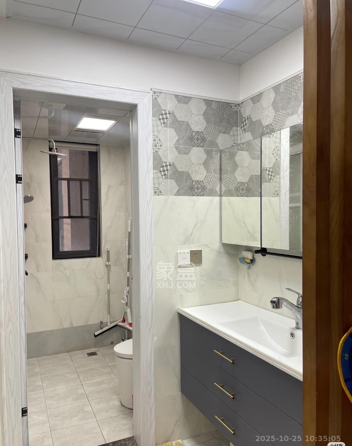 卓越蔚蓝城邦  3室2厅1卫    2300.0元/月 卓越蔚蓝城邦  3室2厅1卫    2300.0元/月室内图