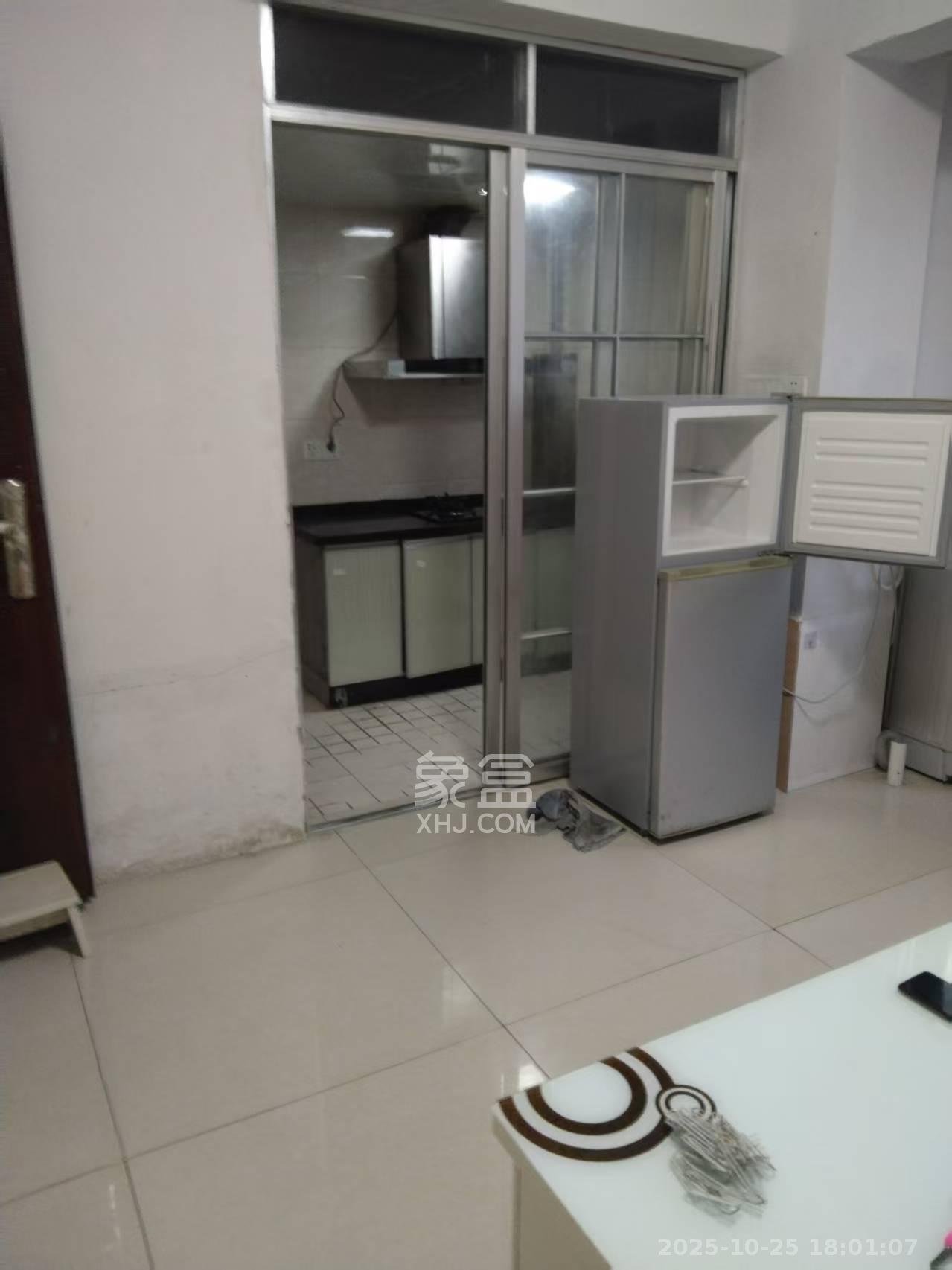 Cross尚公馆  1室1厅1卫    1200.0元/月室内图