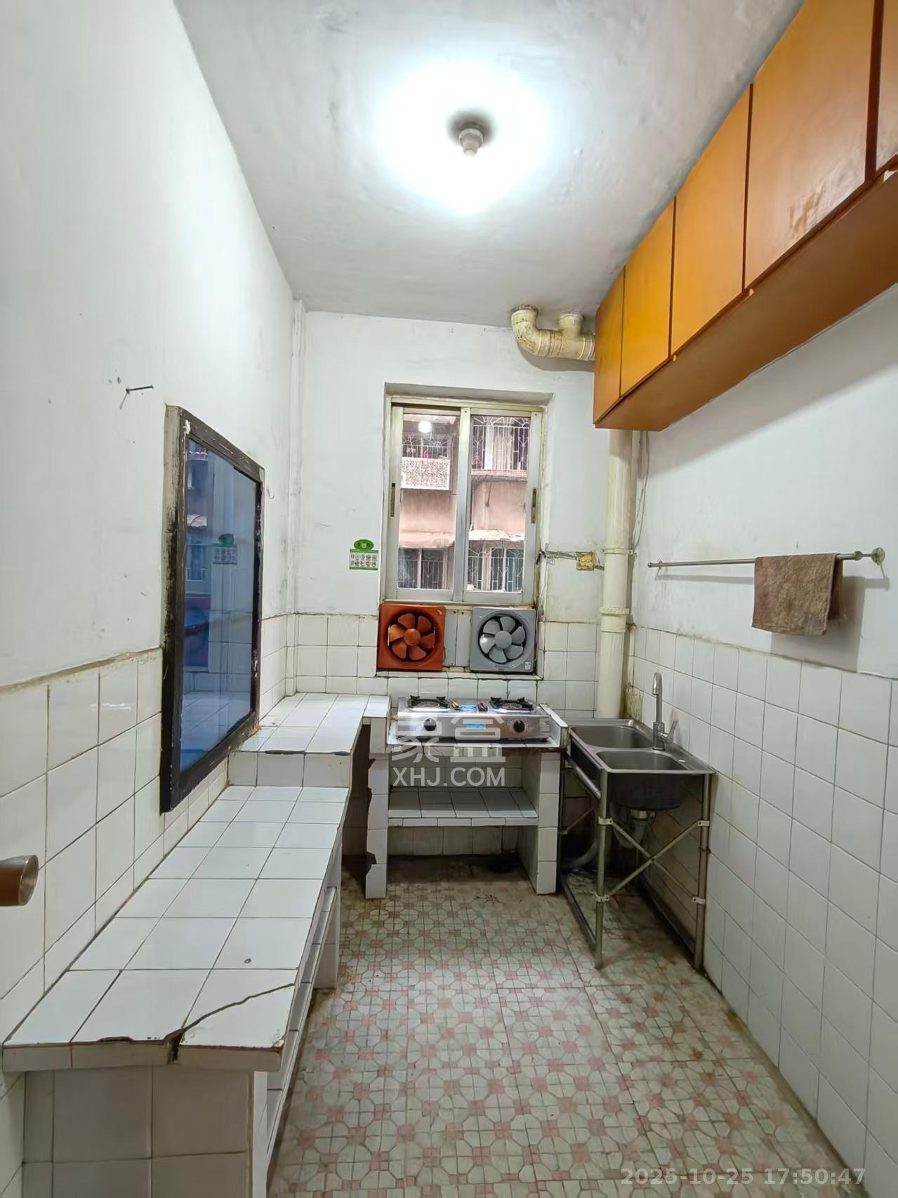 向韶村 2室1厅1卫 1600.0元/月 向韶村 2室1厅1卫 1600.0元/月室内图