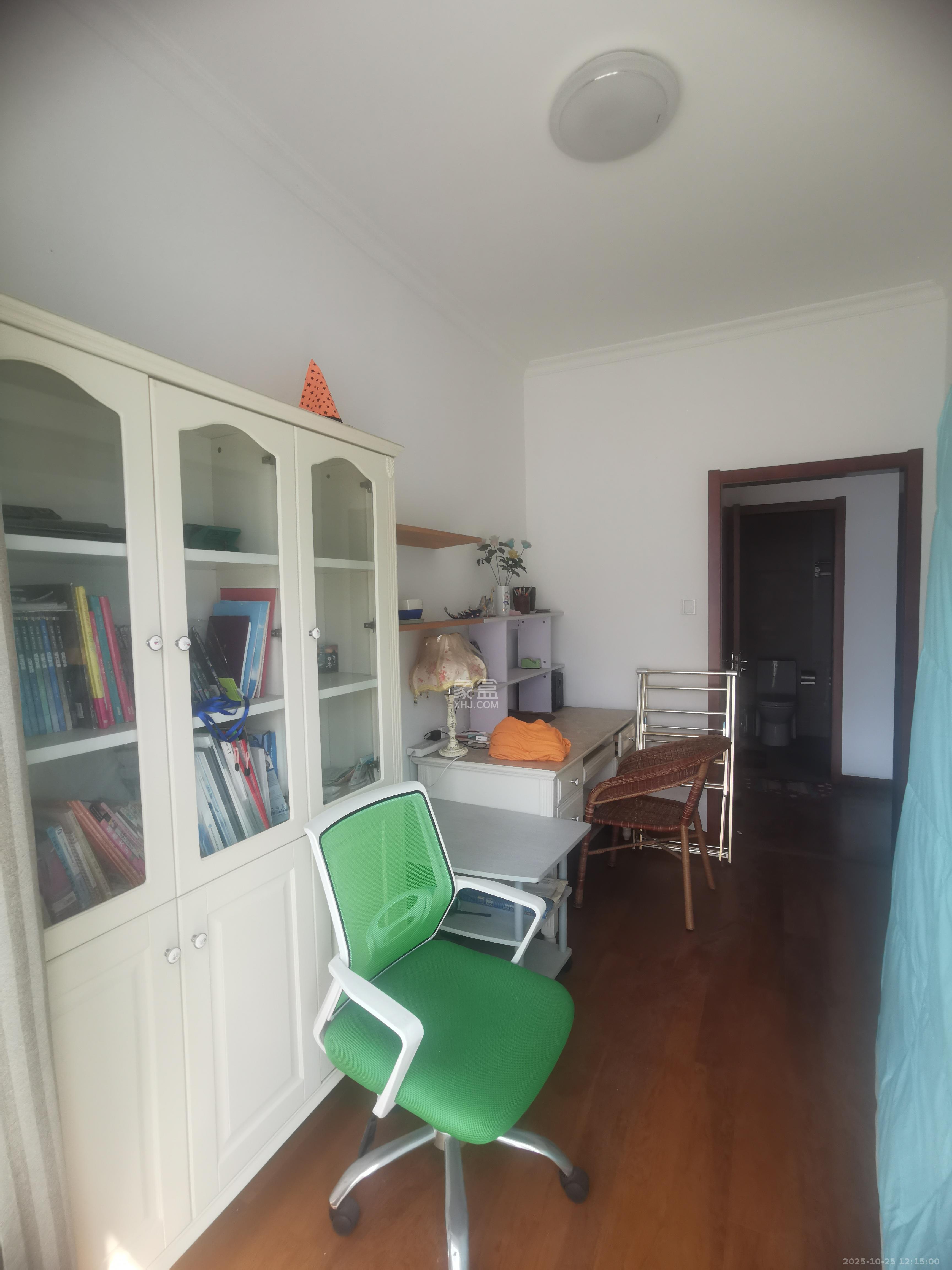 山水英伦  4室2厅3卫    5000.0元/月室内图