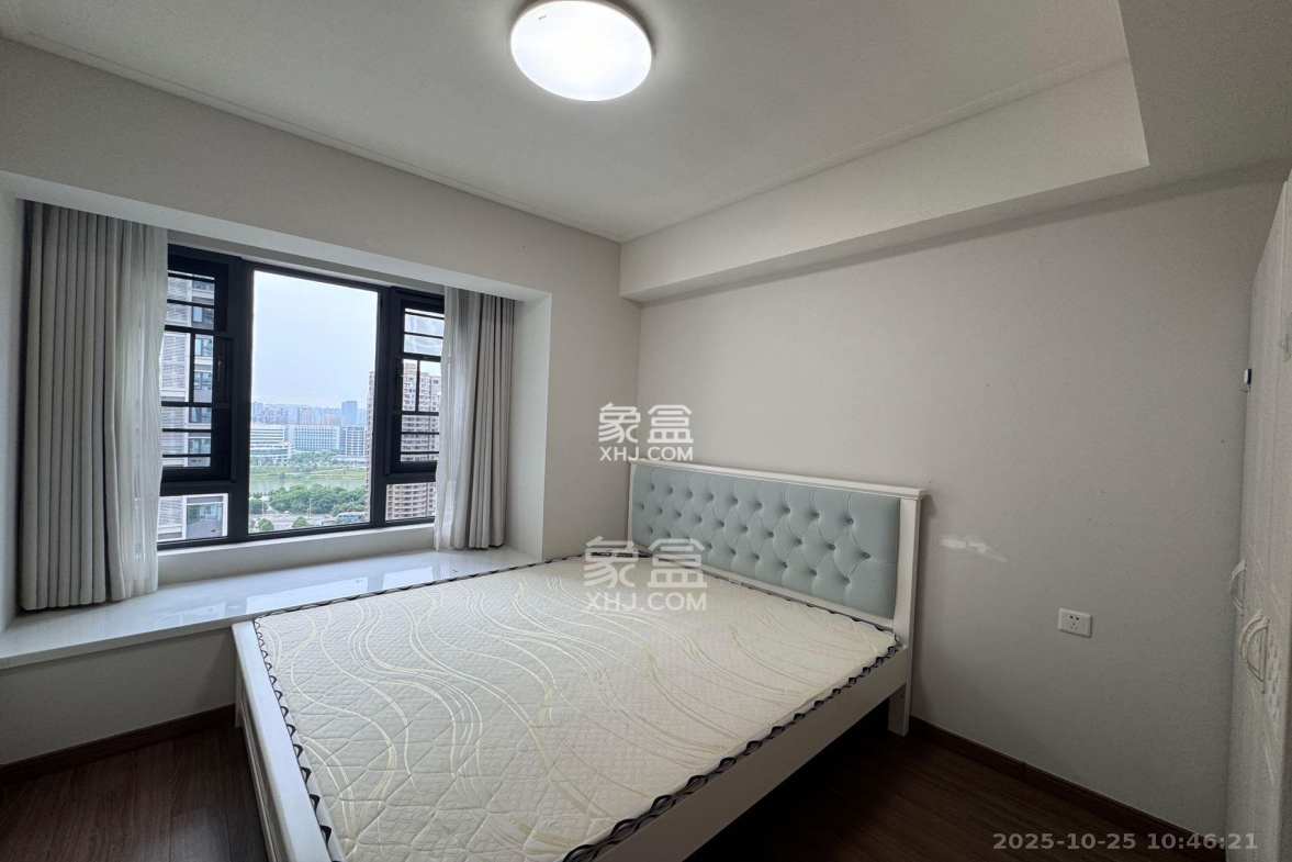 保利中环广场(保利中悦苑)  4室2厅2卫    4500.0元/月 保利中环广场(保利中悦苑)  4室2厅2卫    4500.0元/月室内图