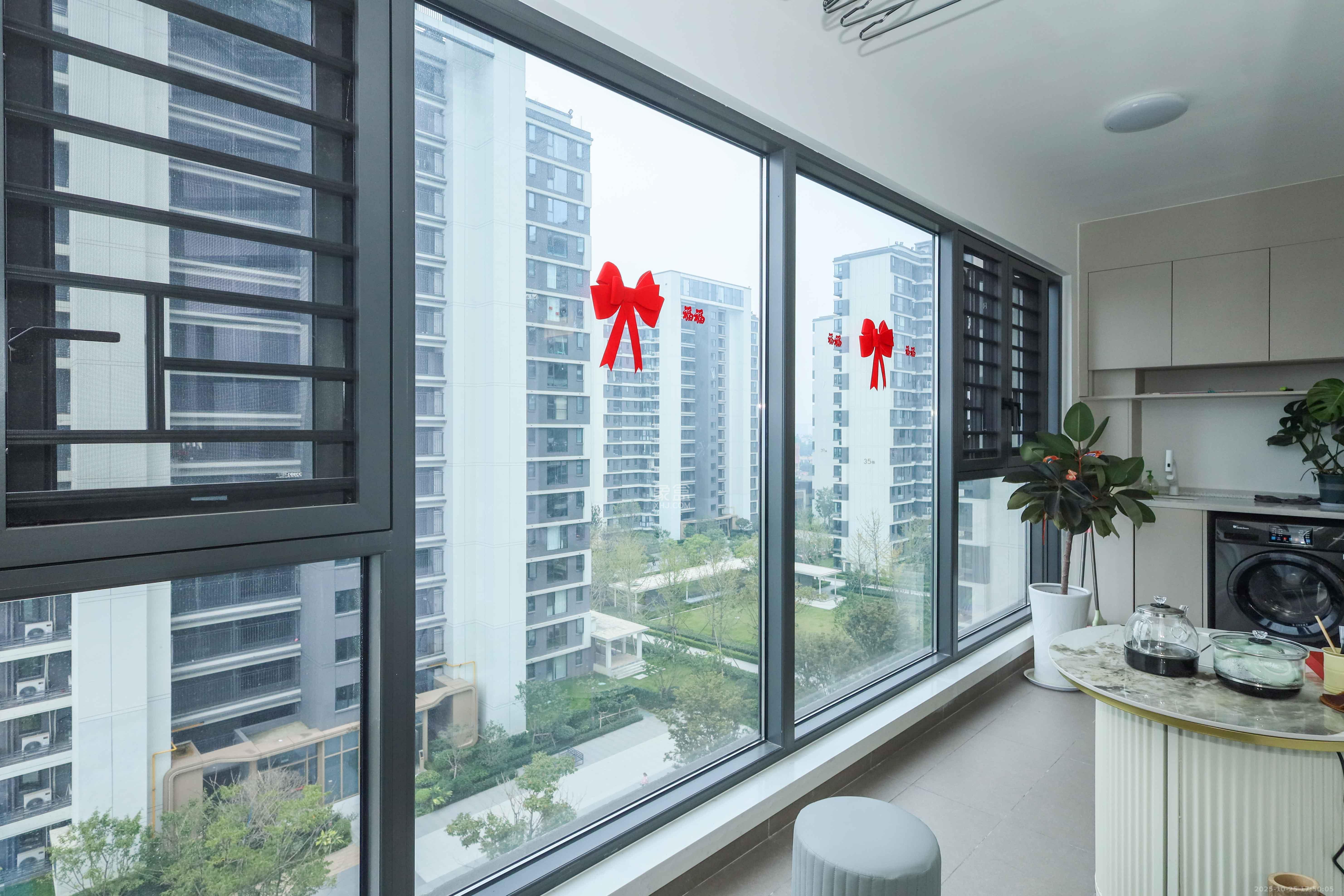 旭辉铂宸府  4室2厅2卫    158.0万 旭辉铂宸府  4室2厅2卫    158.0万阳台