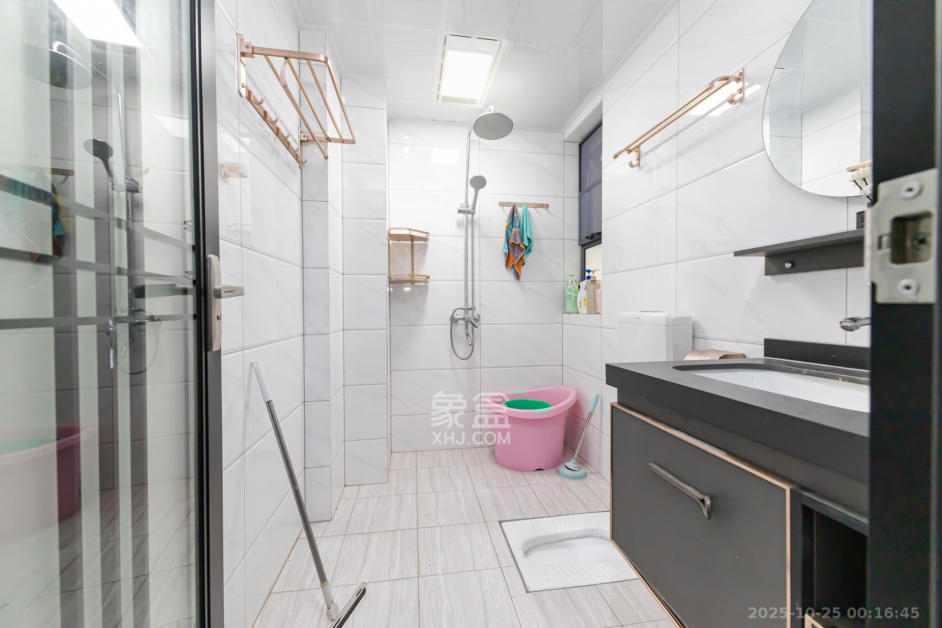 明发阅江悦府  3室2厅2卫    102.8万 明发阅江悦府  3室2厅2卫    102.8万卫生间