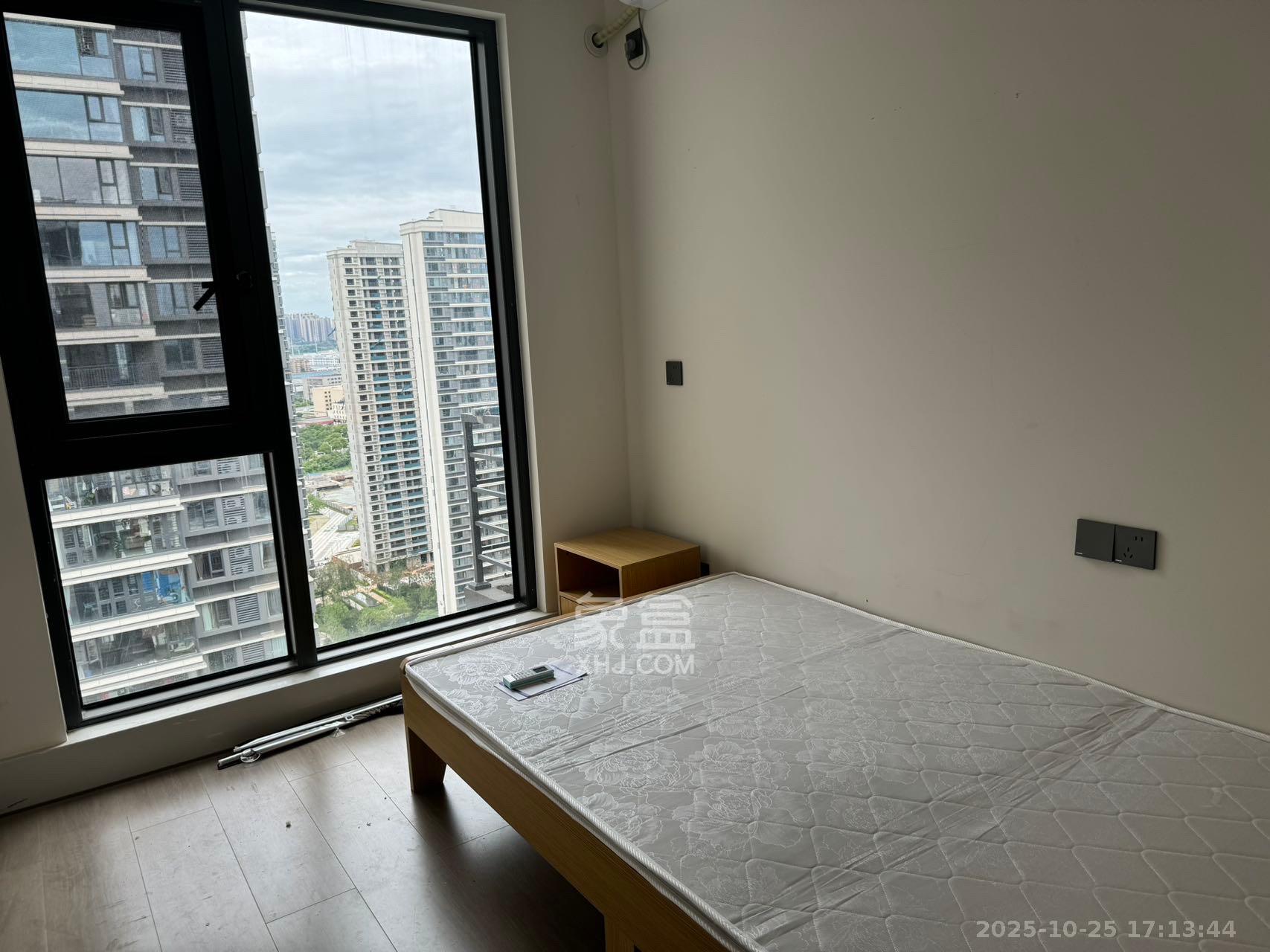 旭辉雨金广场  4室2厅2卫    3000.0元/月 旭辉雨金广场  4室2厅2卫    3000.0元/月室内图