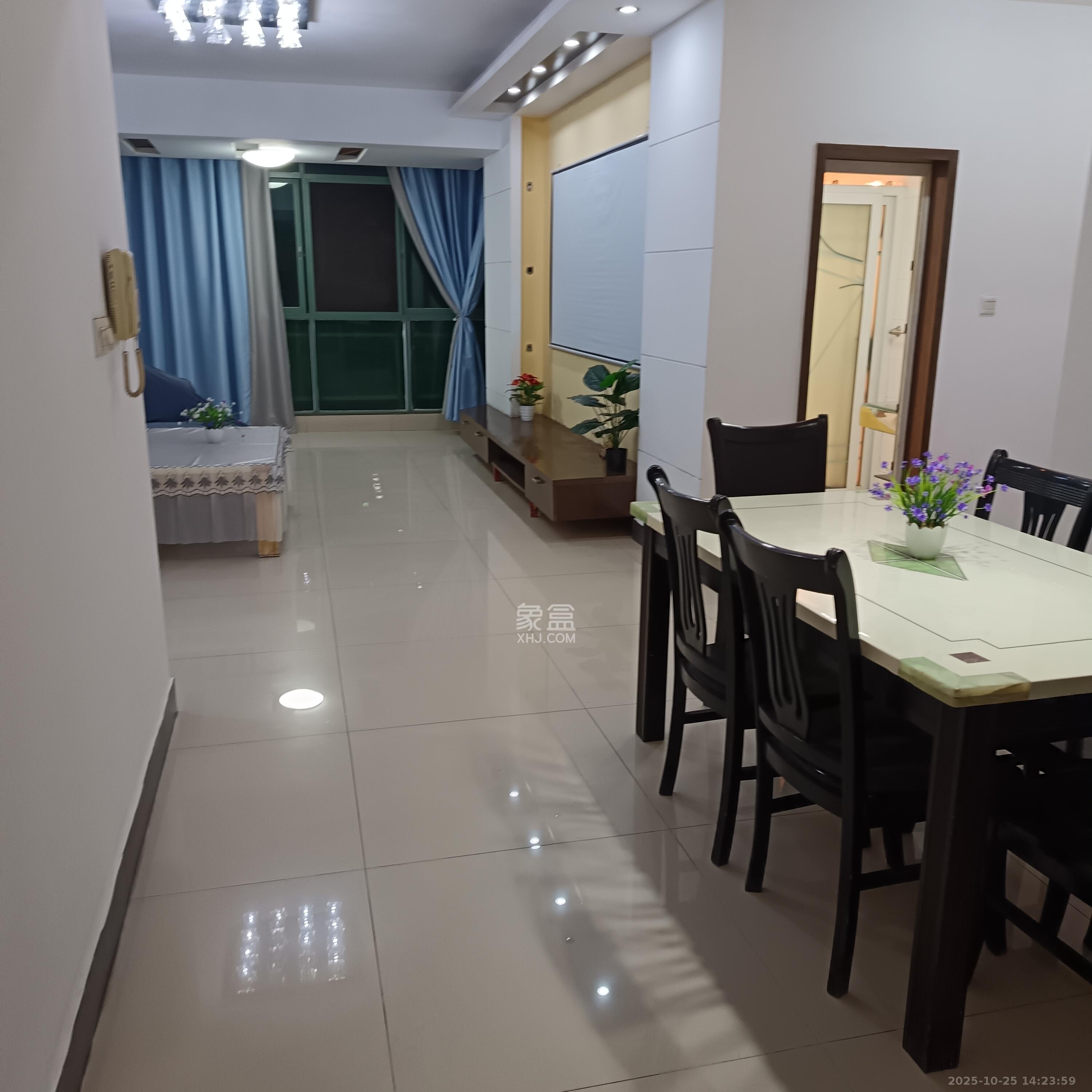 颐美园  3室2厅2卫    2800.0元/月 颐美园  3室2厅2卫    2800.0元/月