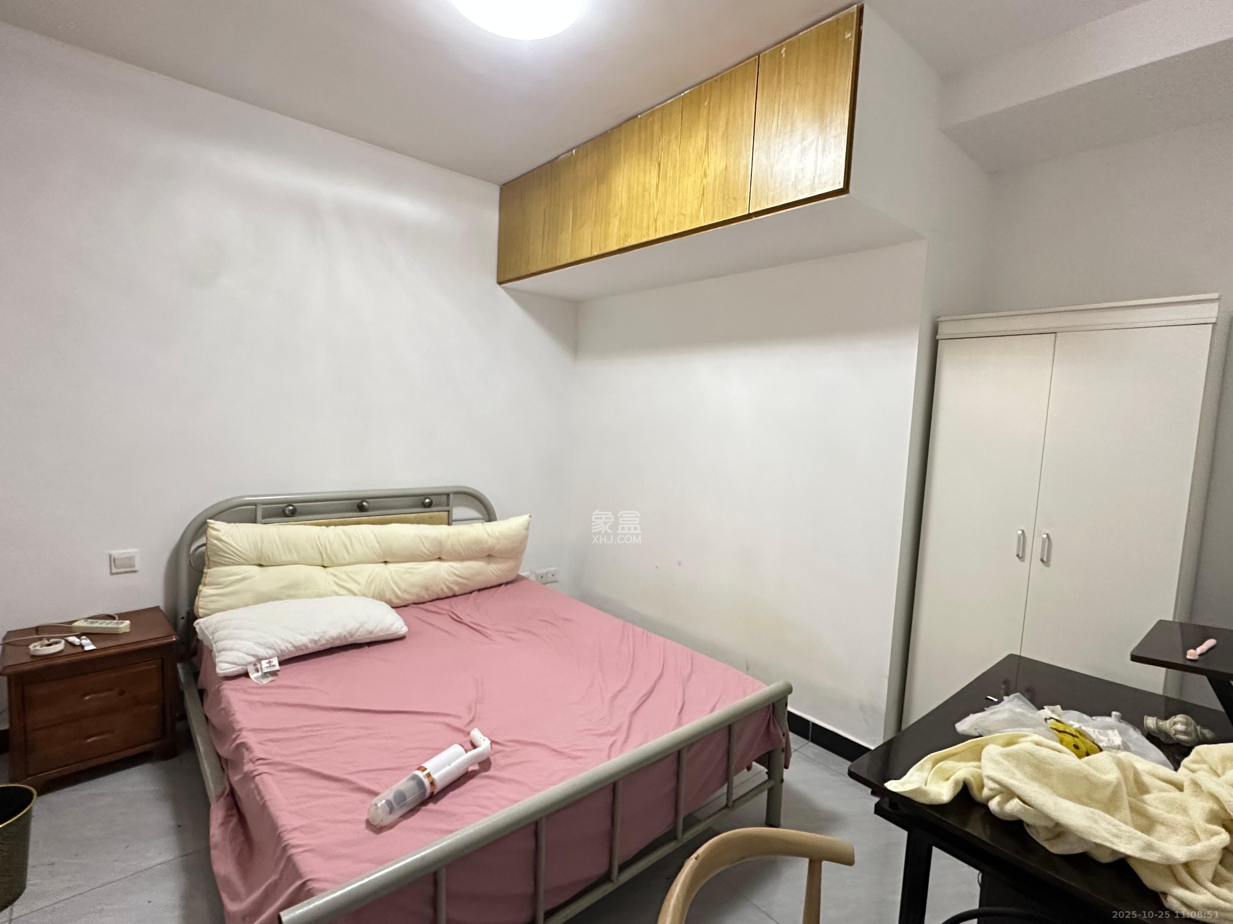 鄱阳小区  2室2厅2卫    1200.0元/月室内图