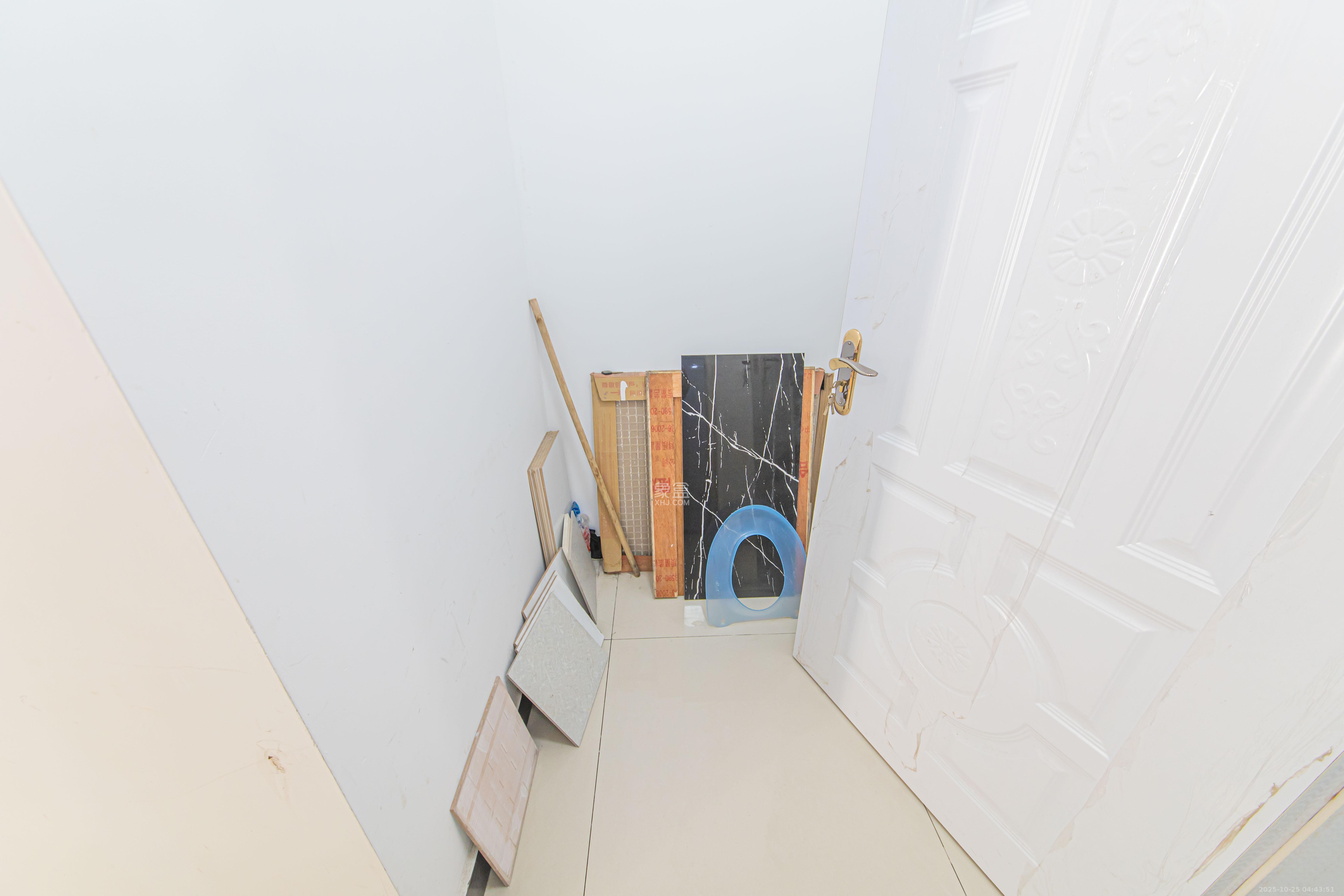 万鑫嘉园(万鑫阳光嘉园) 4室2厅2卫 75.0万 万鑫嘉园(万鑫阳光嘉园) 4室2厅2卫 75.0万其他