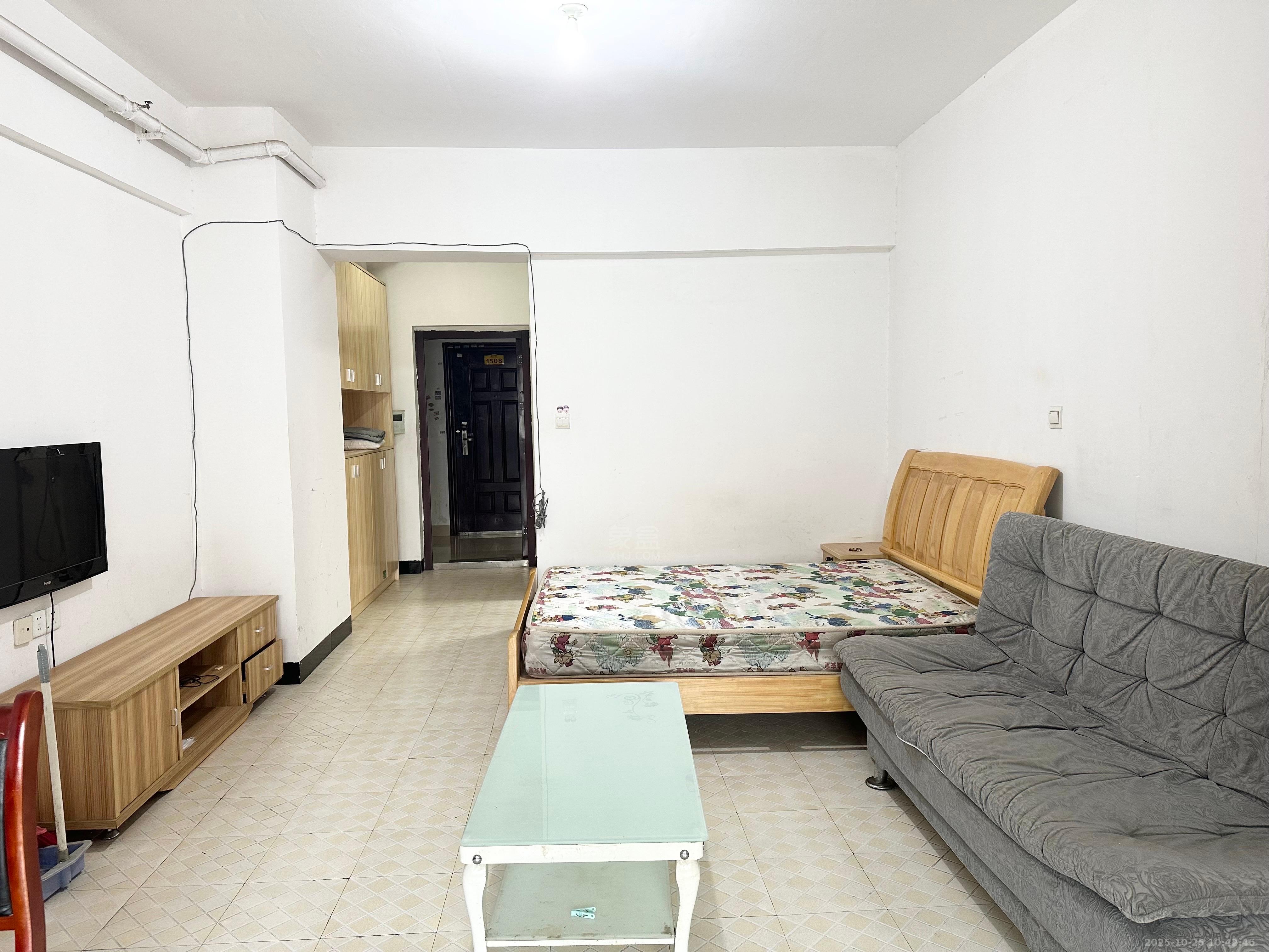 龙腾国际  1室1厅1卫    1100.0元/月