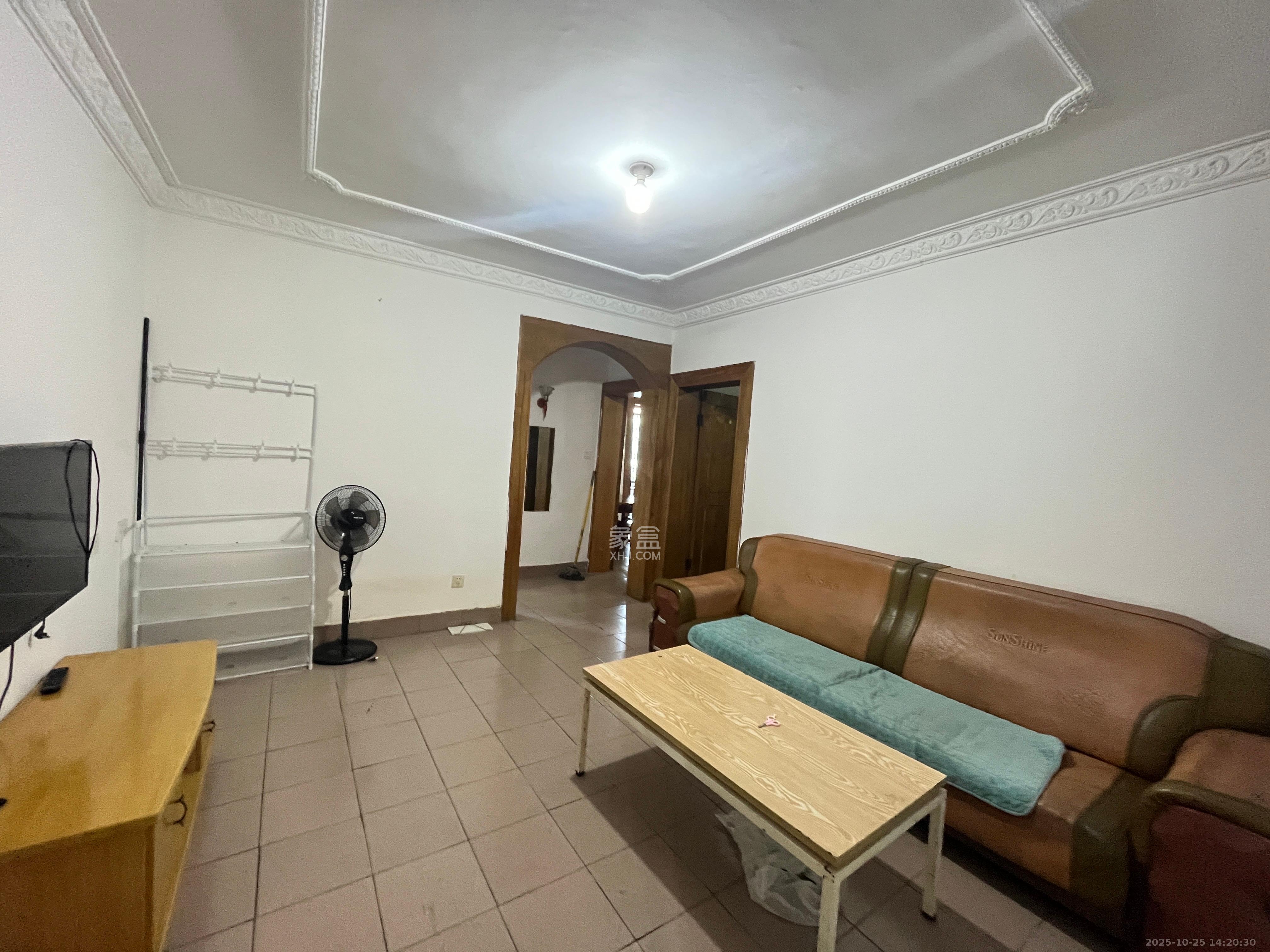 市直属机关宿舍  2室1厅1卫    1100.0元/月