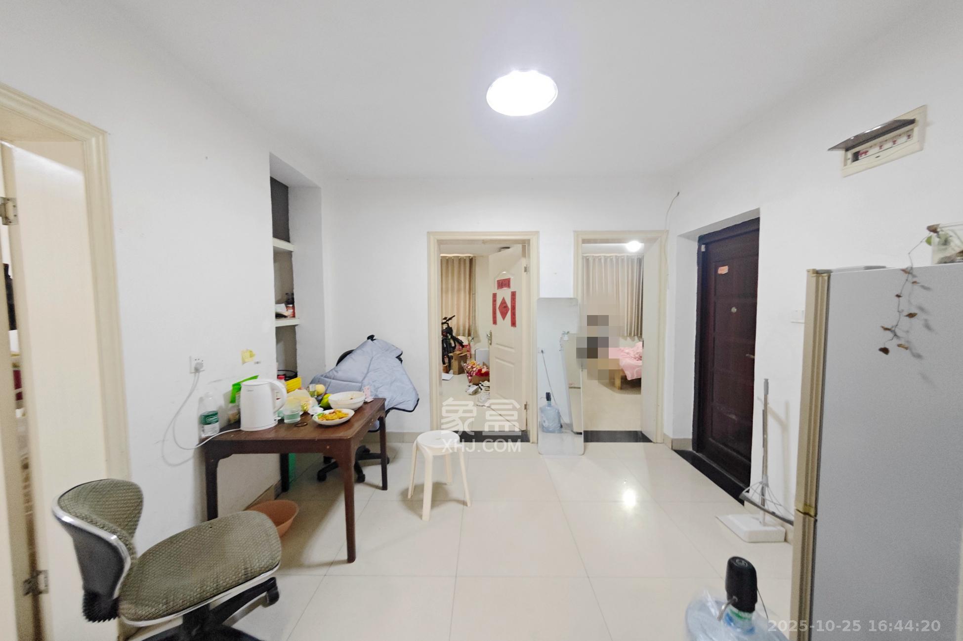 赤岗小区(一二三片)  3室1厅1卫    41.8万 赤岗小区(一二三片)  3室1厅1卫    41.8万