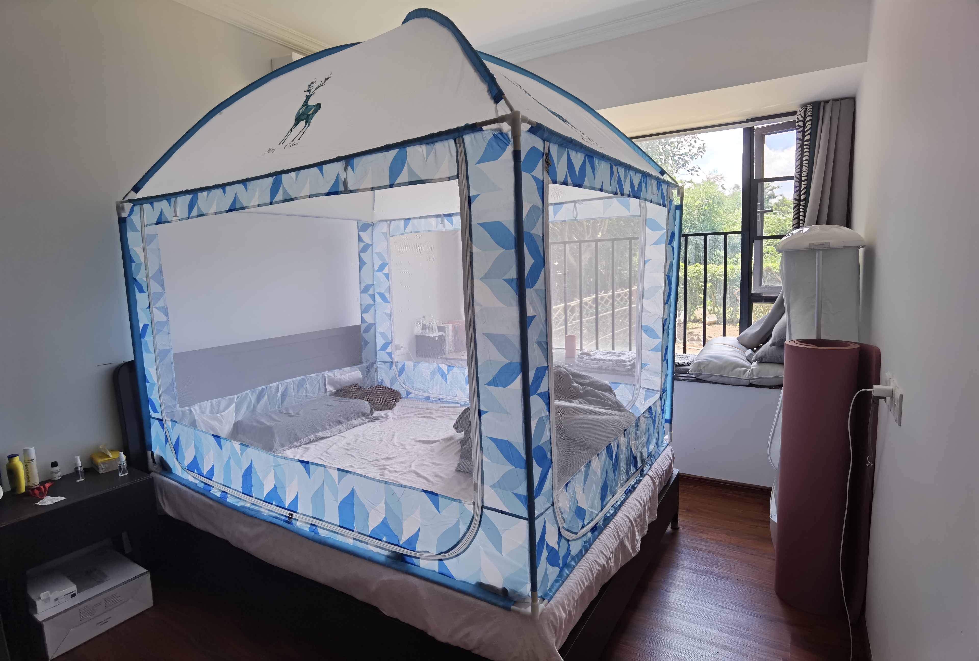 观澜湖-君悦公馆  2室1厅1卫    128.0万客厅