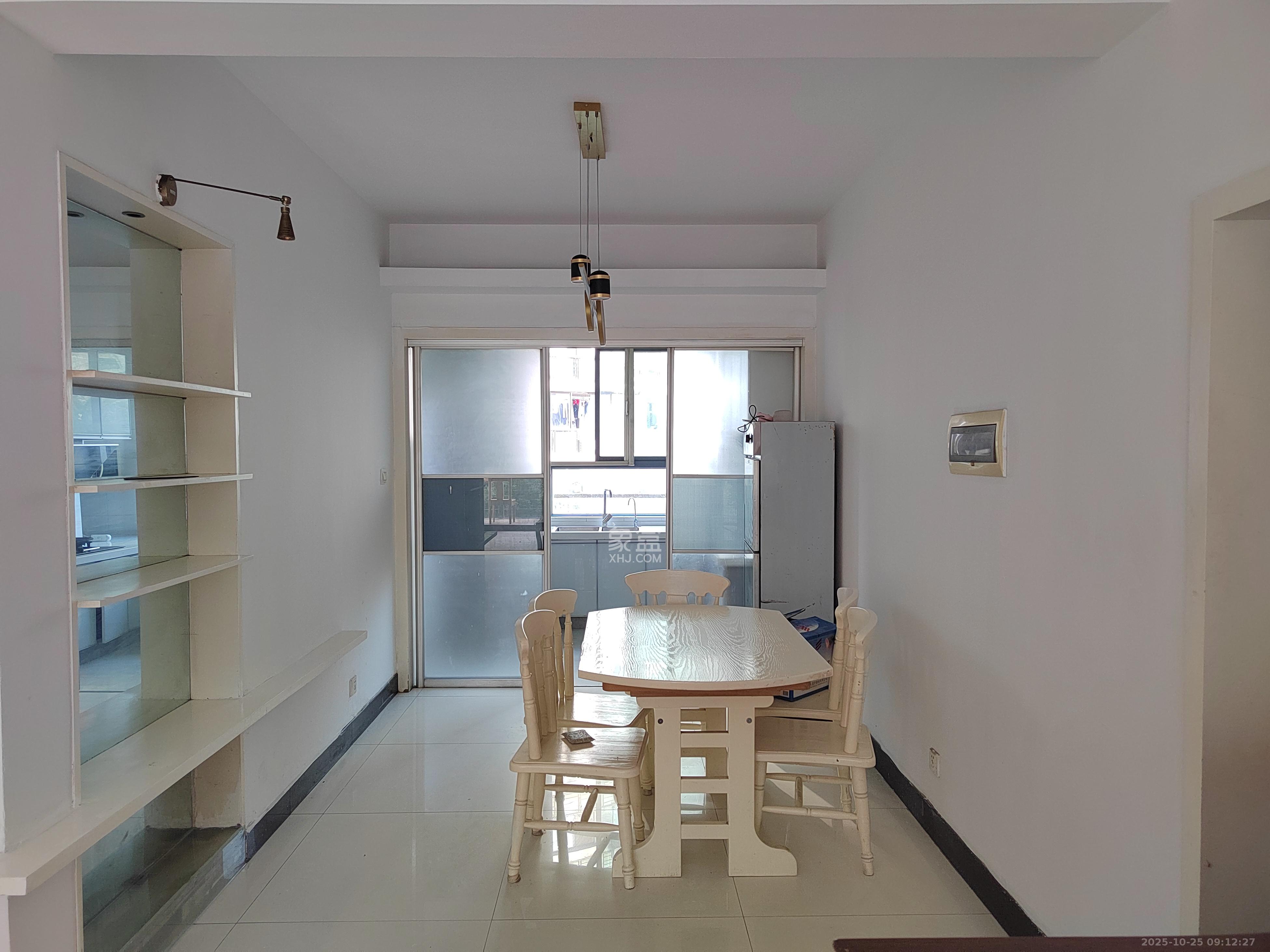 仁和香堤雅境  4室2厅2卫    3500.0元/月室内图