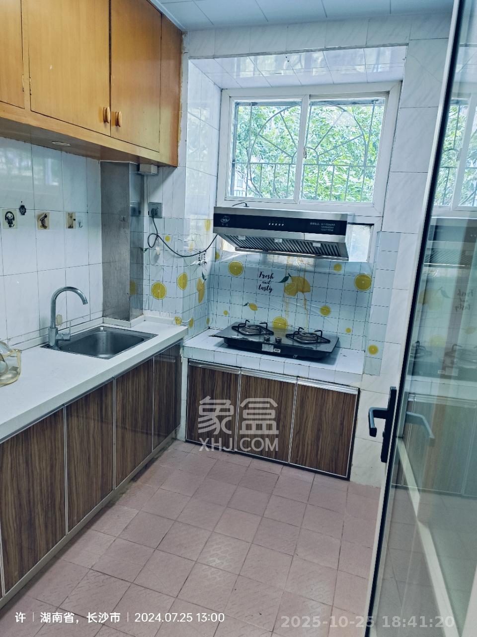 人造板厂宿舍（新河北堤1号）  3室2厅1卫    2300.0元/月室内图