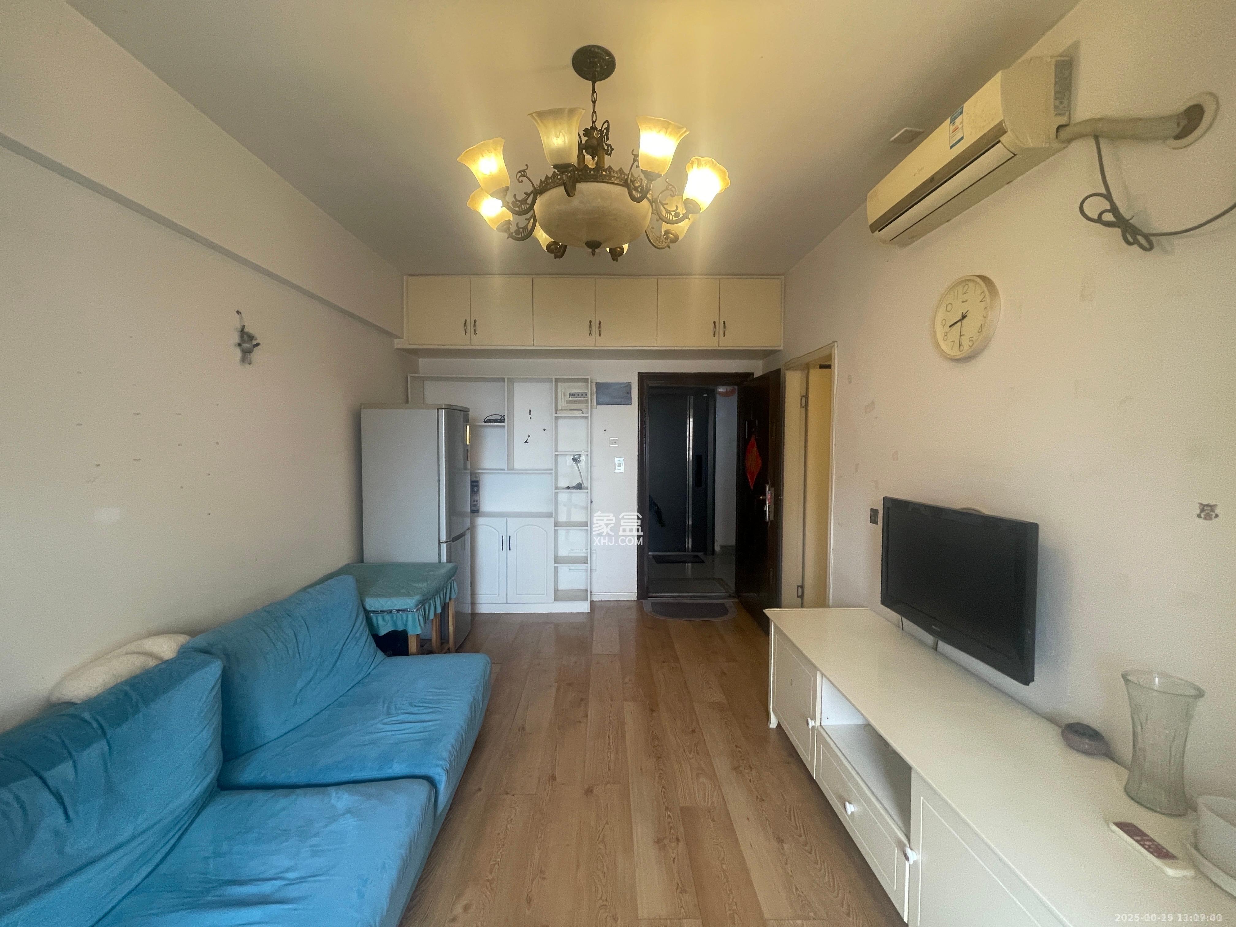 上海城小区 1室1厅1卫 1600.0元/月 上海城小区 1室1厅1卫 1600.0元/月室内图