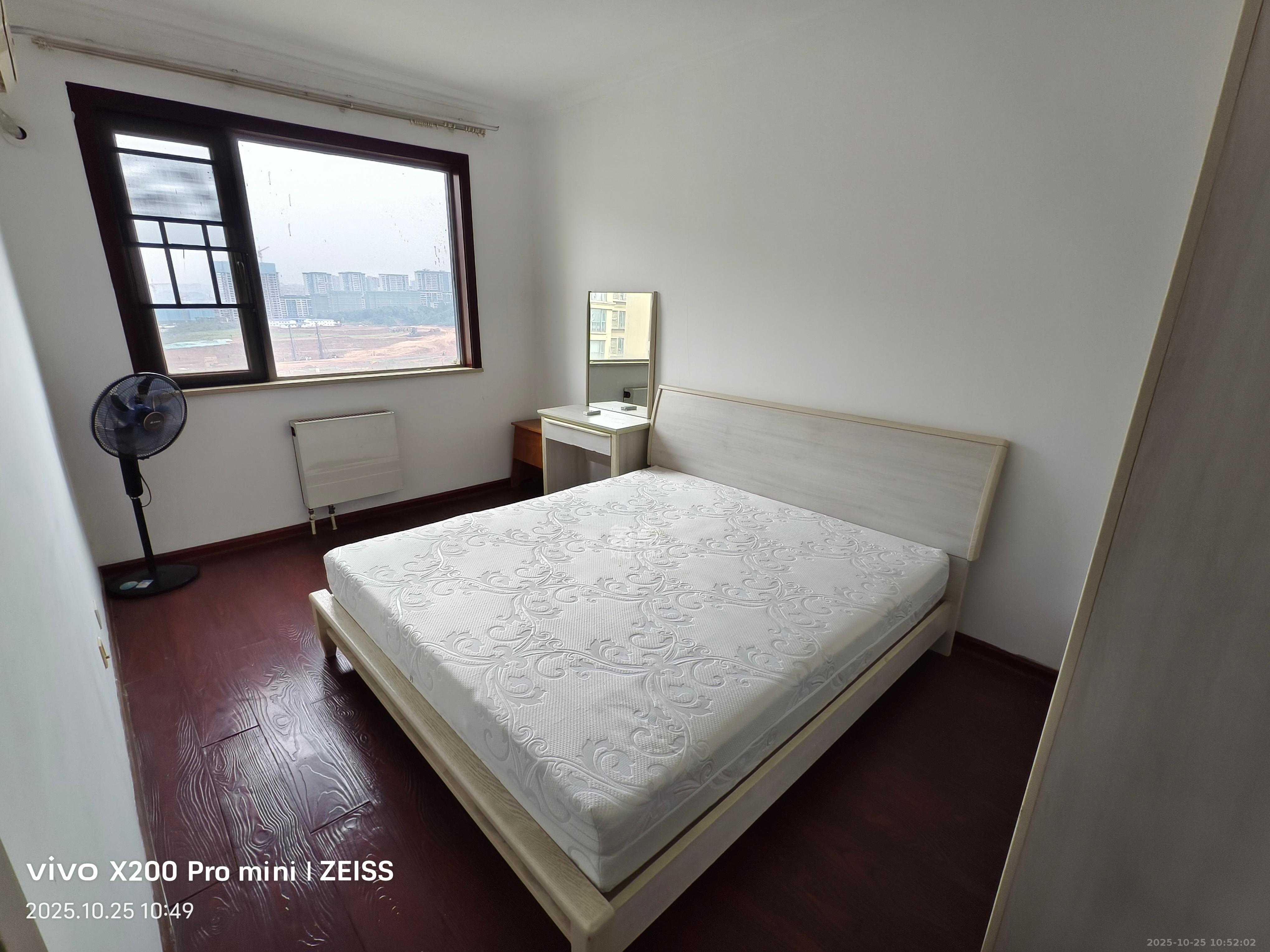 怡海星城 3室2厅1卫 2000.0元/月 怡海星城 3室2厅1卫 2000.0元/月室内图