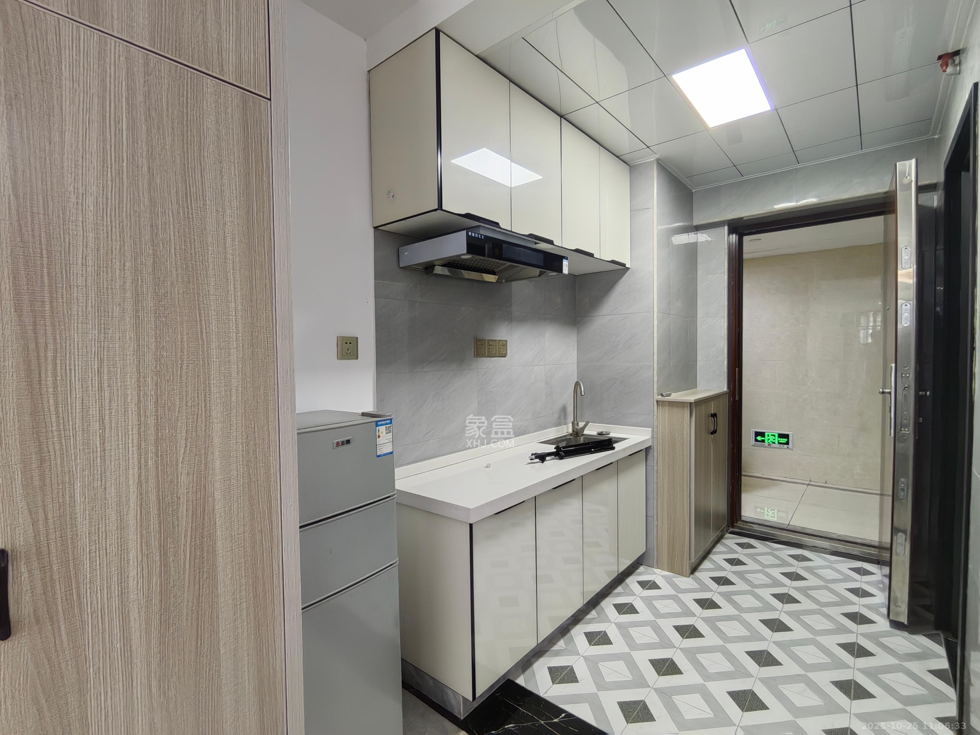 佳兆业云顶梅溪湖(佳兆业梅溪荟)  1室0厅0卫    1500.0元/月 佳兆业云顶梅溪湖(佳兆业梅溪荟)  1室0厅0卫    1500.0元/月室内图